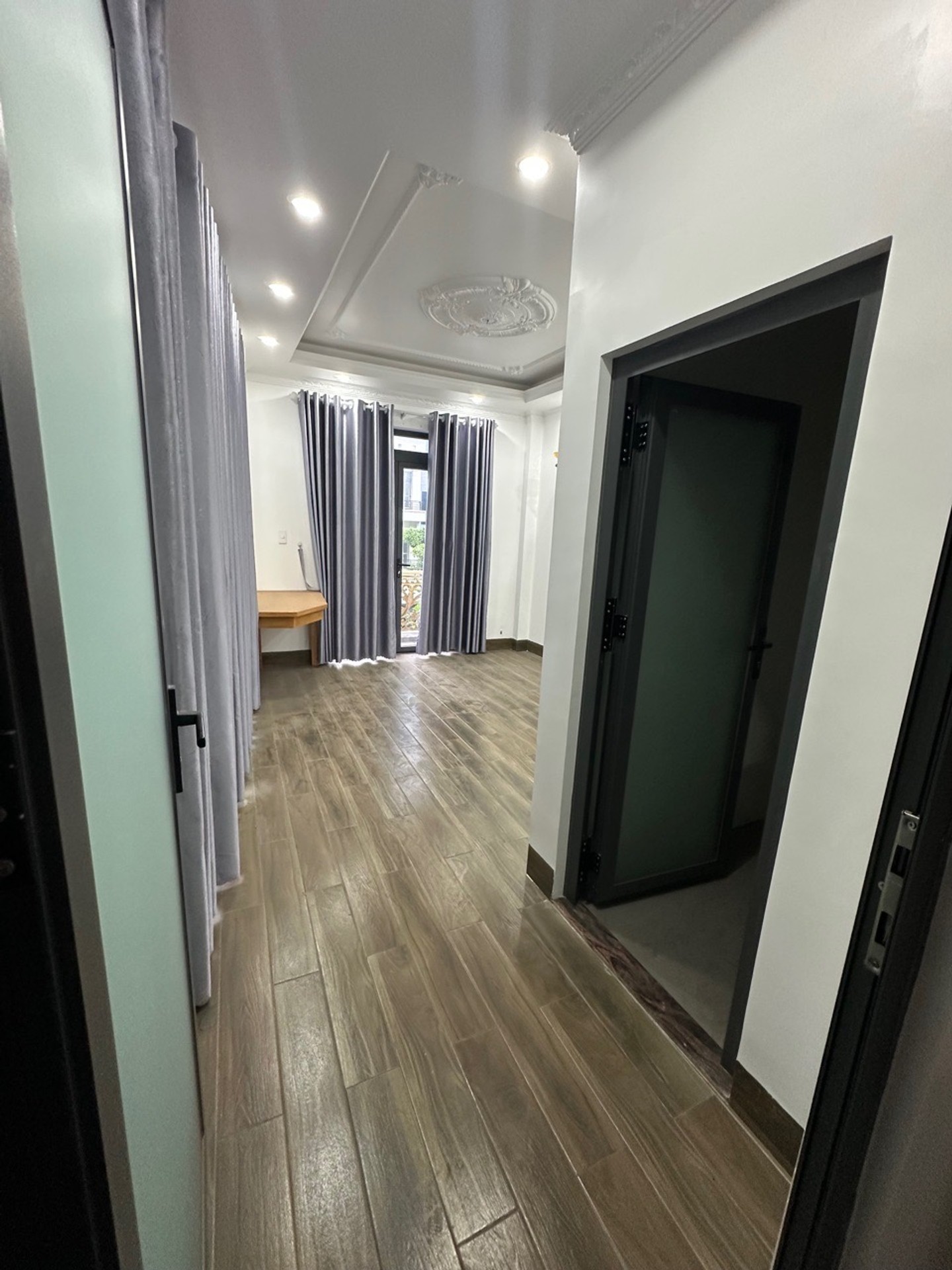 Cơ Hội Vàng Sở Hữu Nhà Mặt Phố Kinh Doanh Đắc Địa Tại Huỳnh Văn Bánh