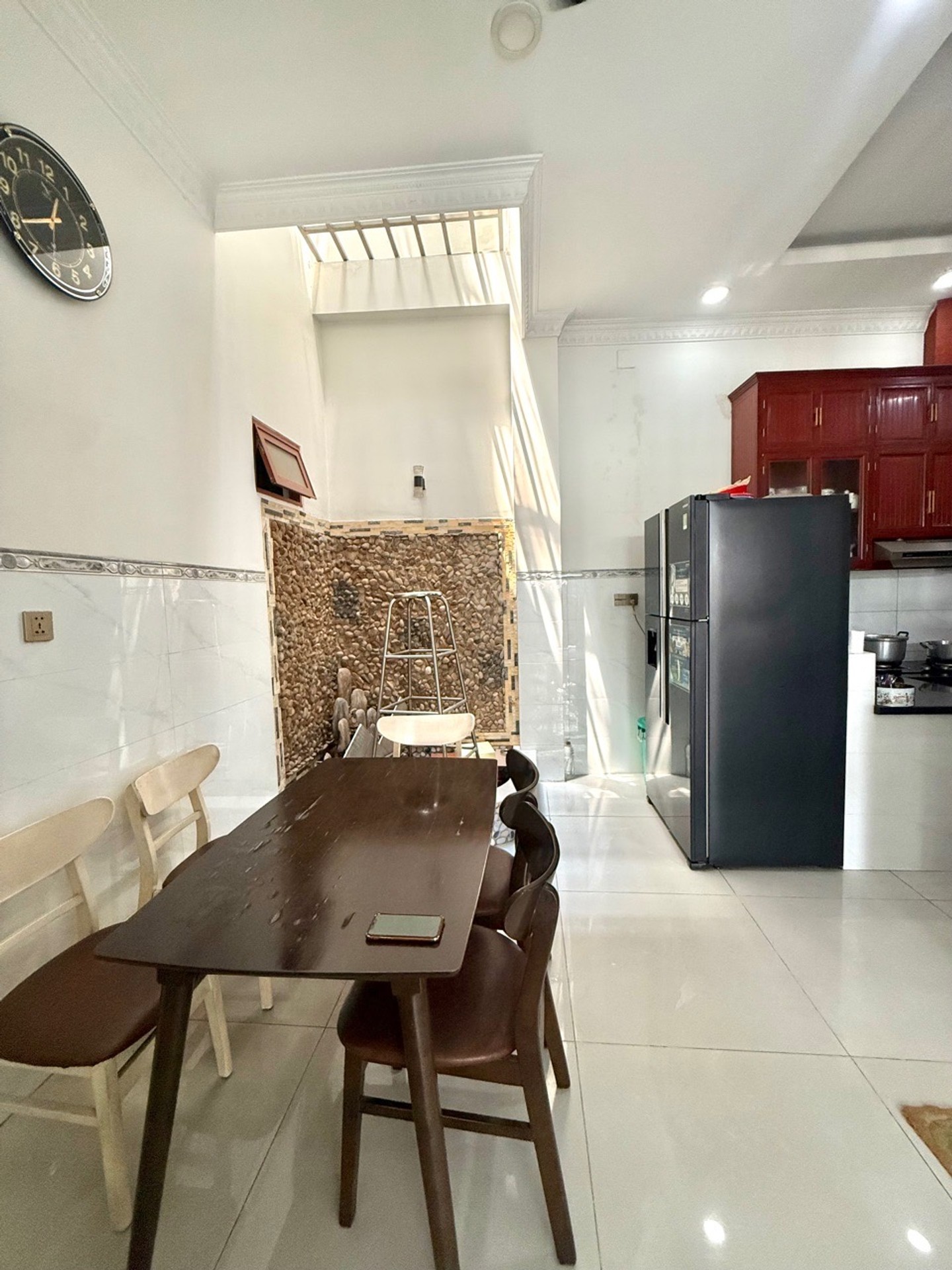 LÊ VĂN QUỚI BÌNH TÂN - 88M² (1 TRỆT 2 LẦU ST) - 4PN FULL NỘI THẤT - HẺM XE HƠI - giá 6 TỶ 7