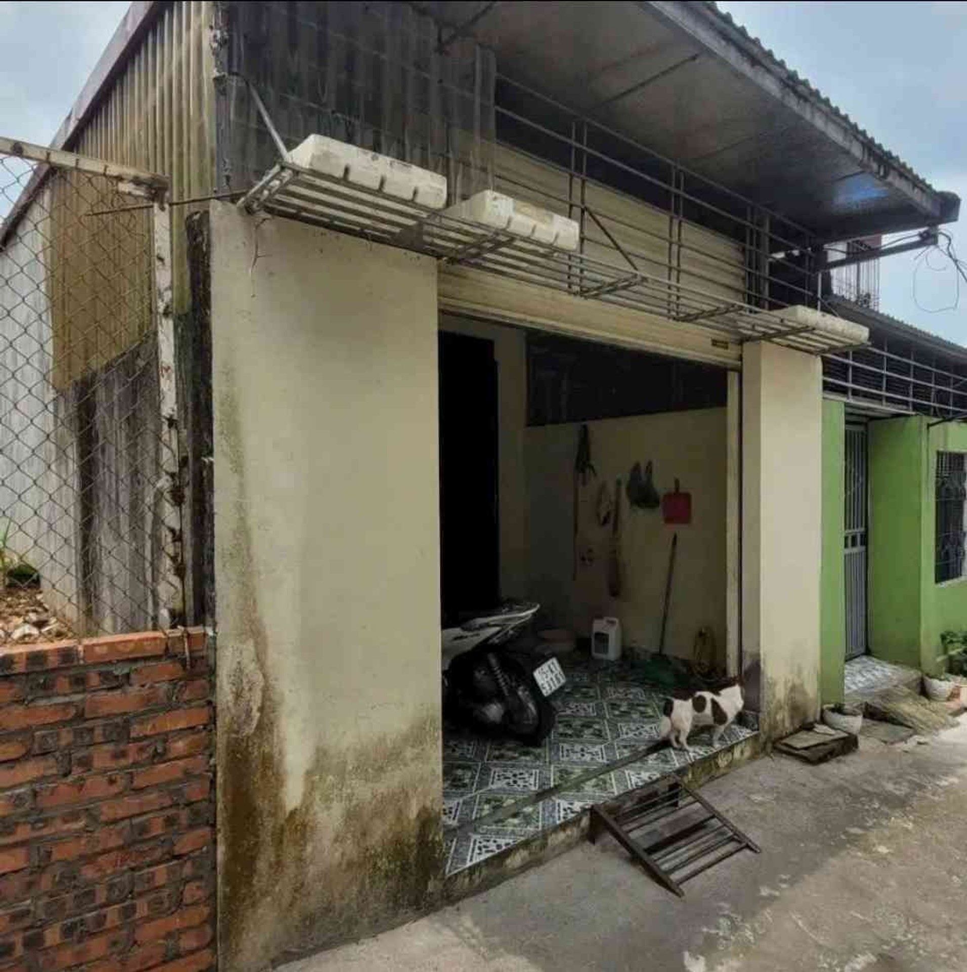 Nhà cấp 4 gác lửng rộng rãi tại trung tâm Kiến An
