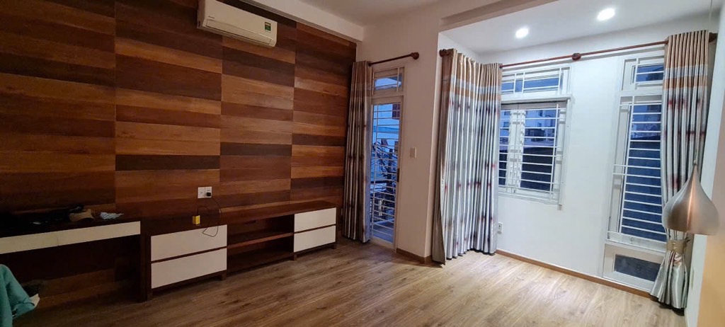 Nhà đẹp Tân Mỹ cần ra đi