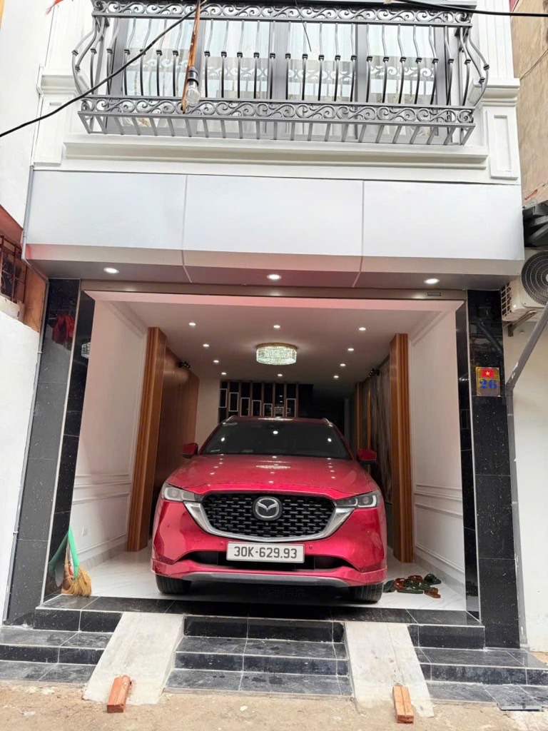 Bán nhà 5 tầng thang máy Văn Quán, Hà Đông, ô tô tránh đỗ cửa vào nhà, gần ga tàu điện trên cao