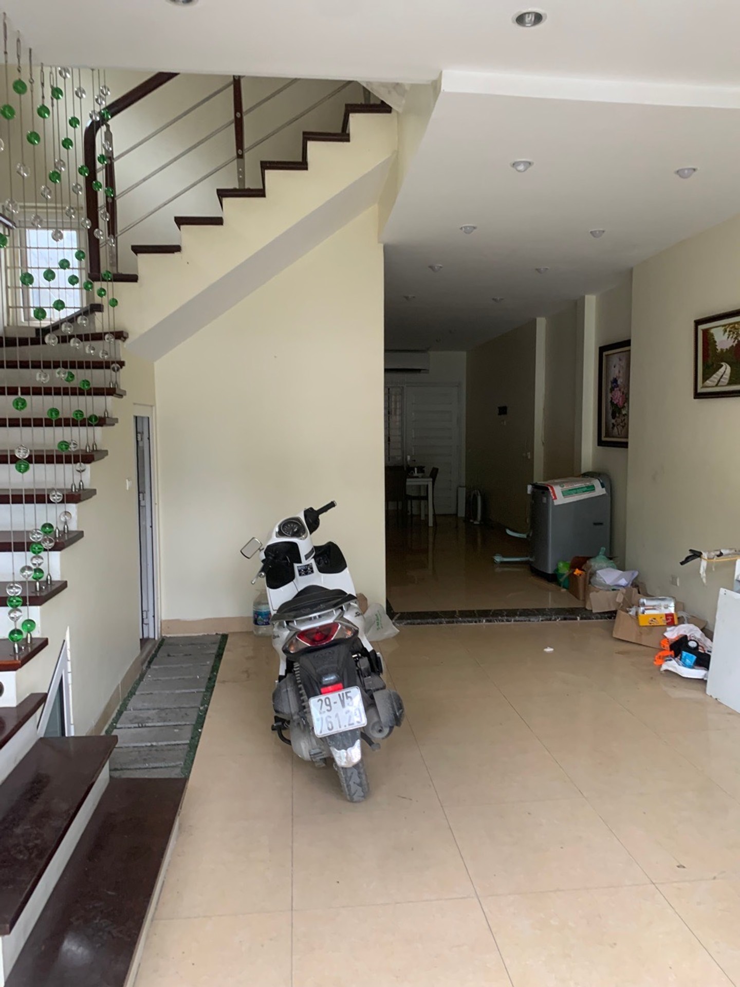 Nhà 6 tầng thang máy view hồ, ô tô vào nhà, vị trí đắc địa quận Nam Từ Liêm