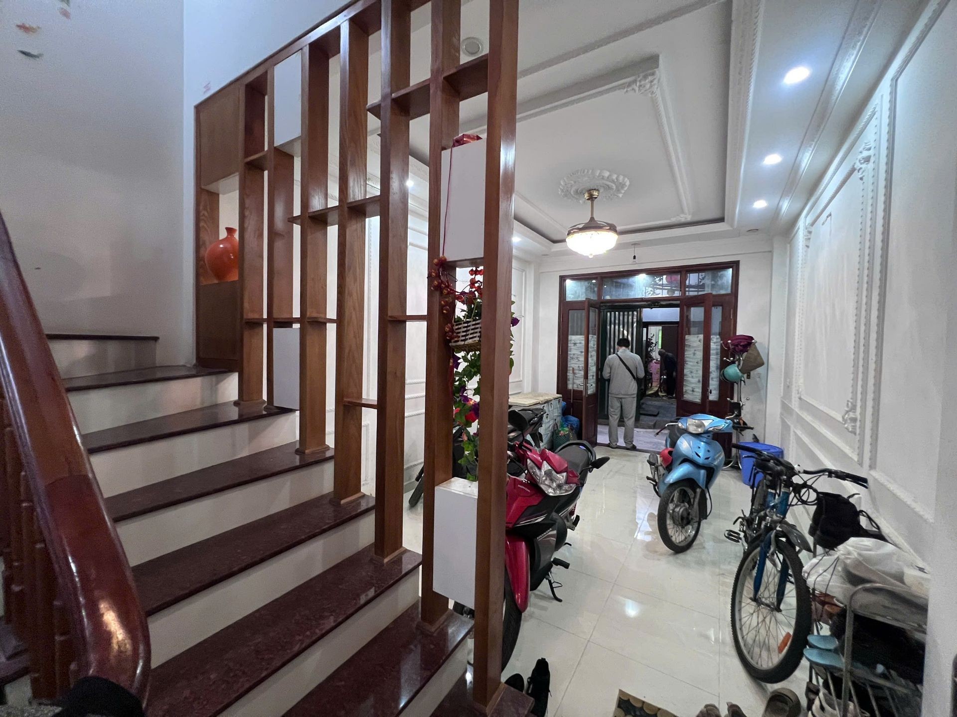 Nhà đẹp Trần Thái Tông ngõ thông, kinh doanh đỉnh