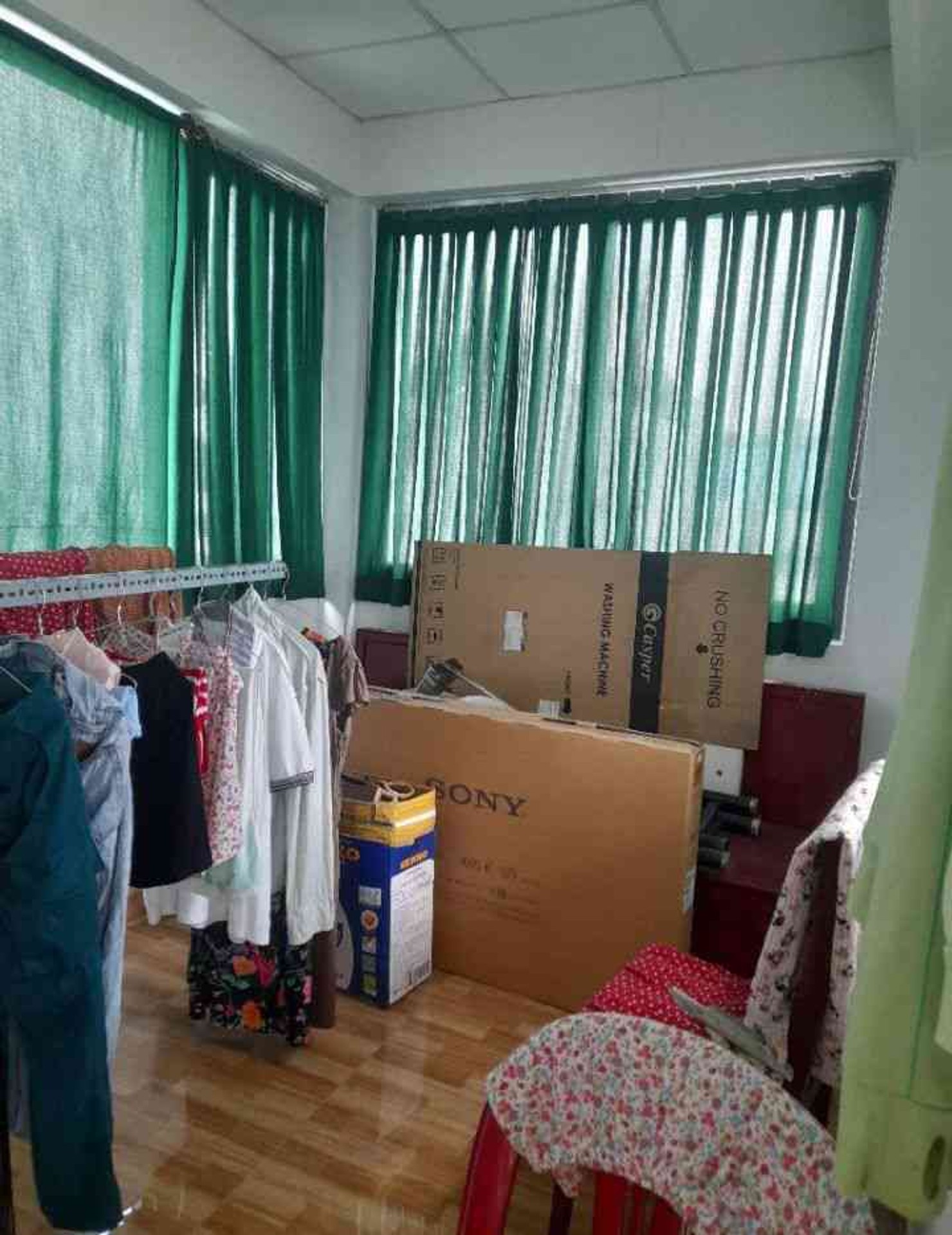 NHÀ 4 TẦNG 4 PHÒNG NGỦ,TẶNG NỘI THẤT
NHÀ ĐẸP DỌN VÀO Ở NGAY
