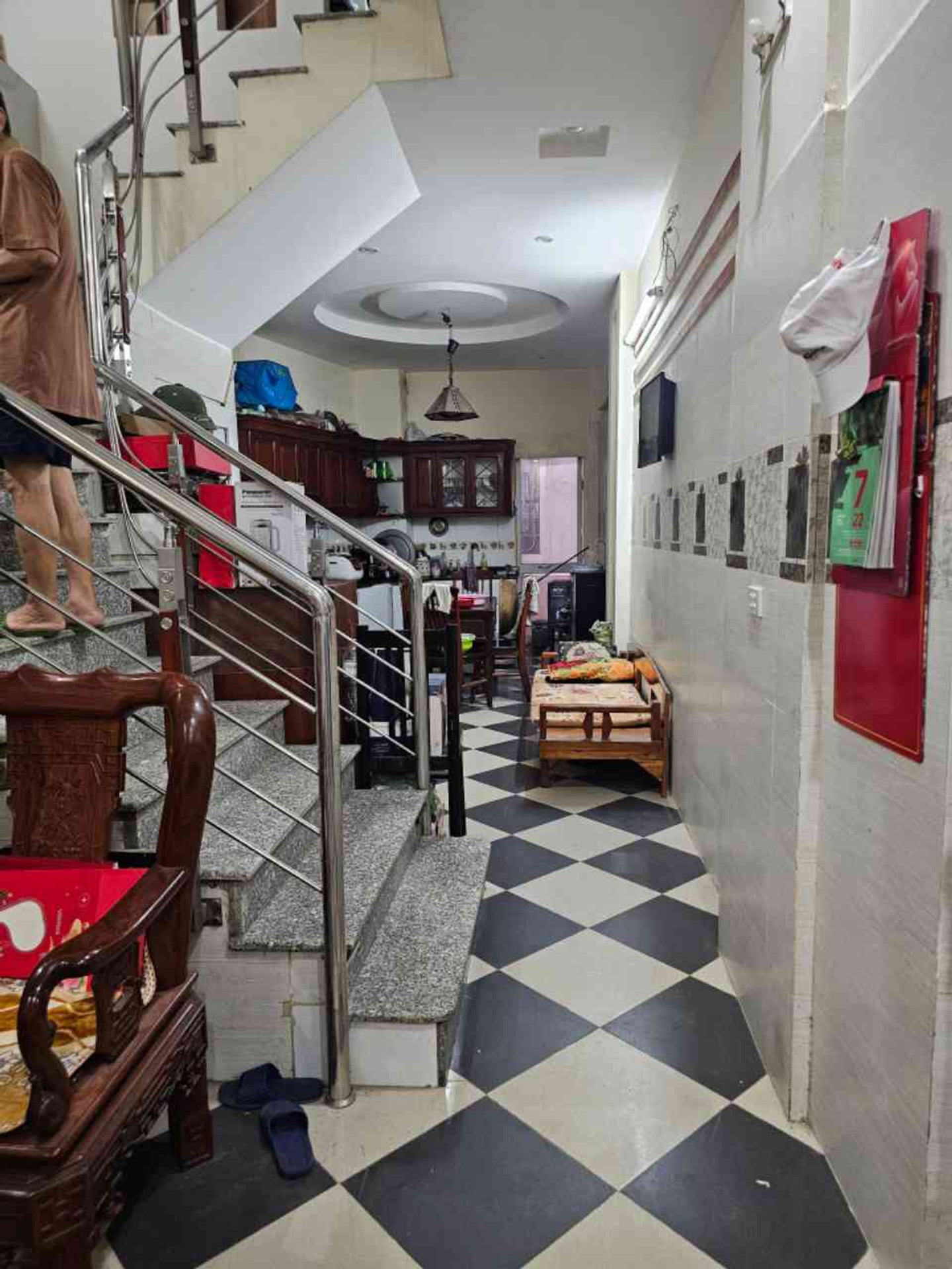B. Nhà ngõ nông Pháo Đài Láng, HN - 3 thoáng, trung tâm tiện lợi, S 48m2, 5 tầng, giá chào 11.5 tỷ