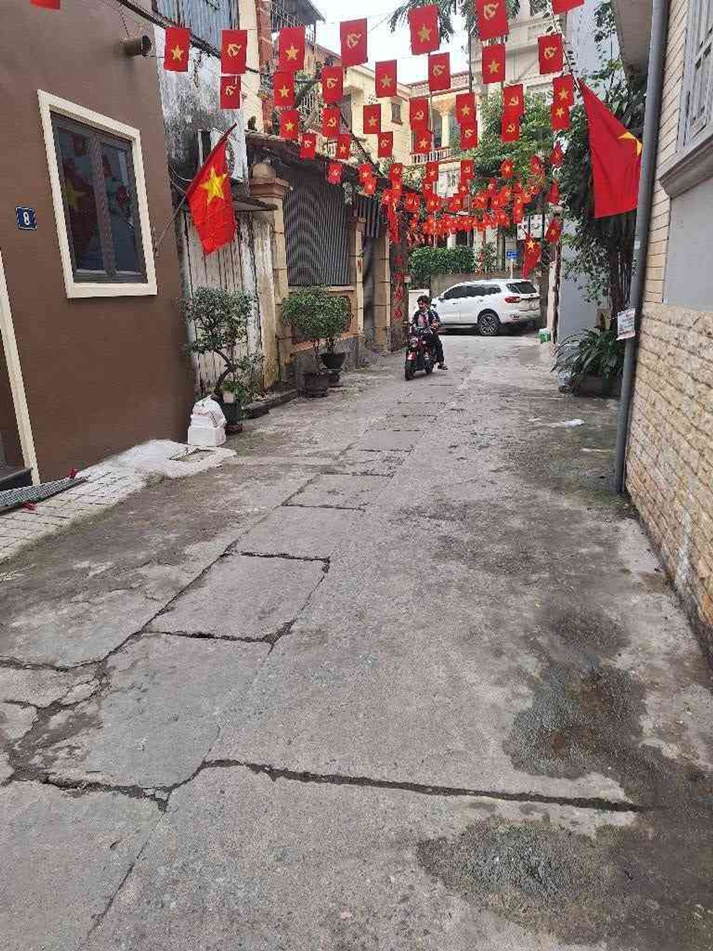 Bán nhà 2 tầng hẻm ô tô Khuyến Lương, giá 10,5 tỷ