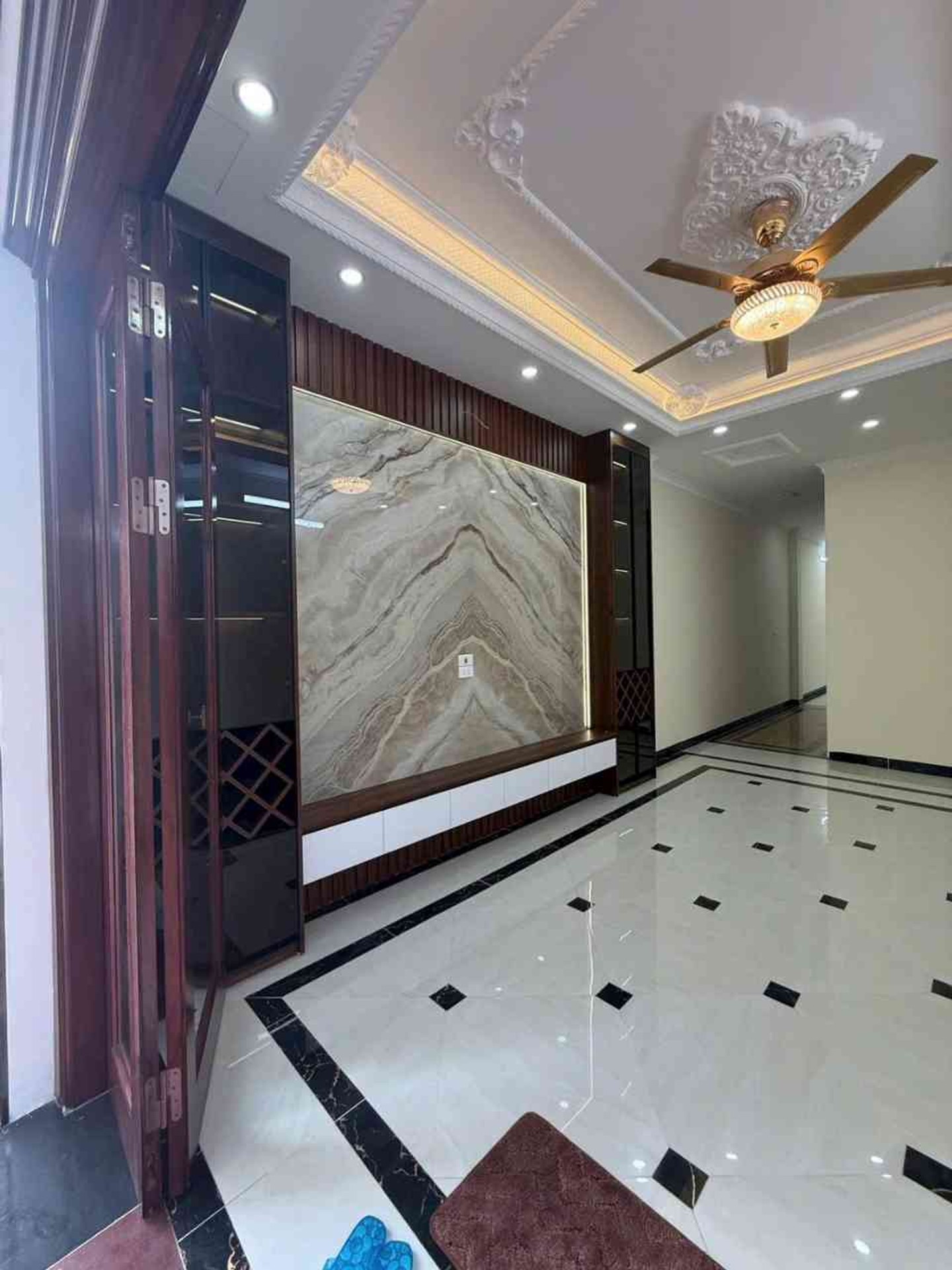 🏡 CĂN NHÀ ĐỒNG NHÂN – 52M² × 5 TẦNG