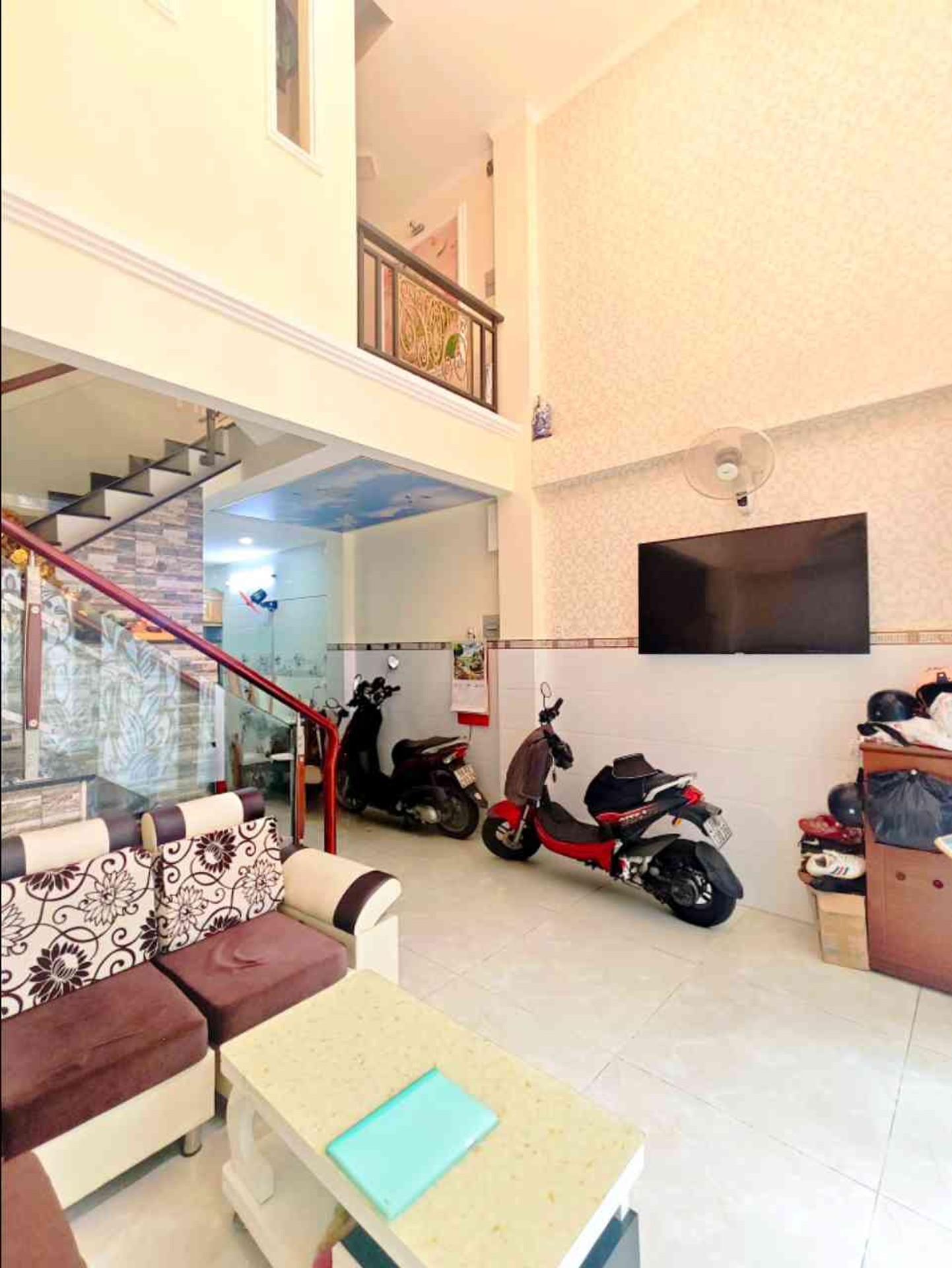 Nhà HIẾM 5 tầng, 6PN tại Cư Xá Đô Thành, giá hấp dẫn
