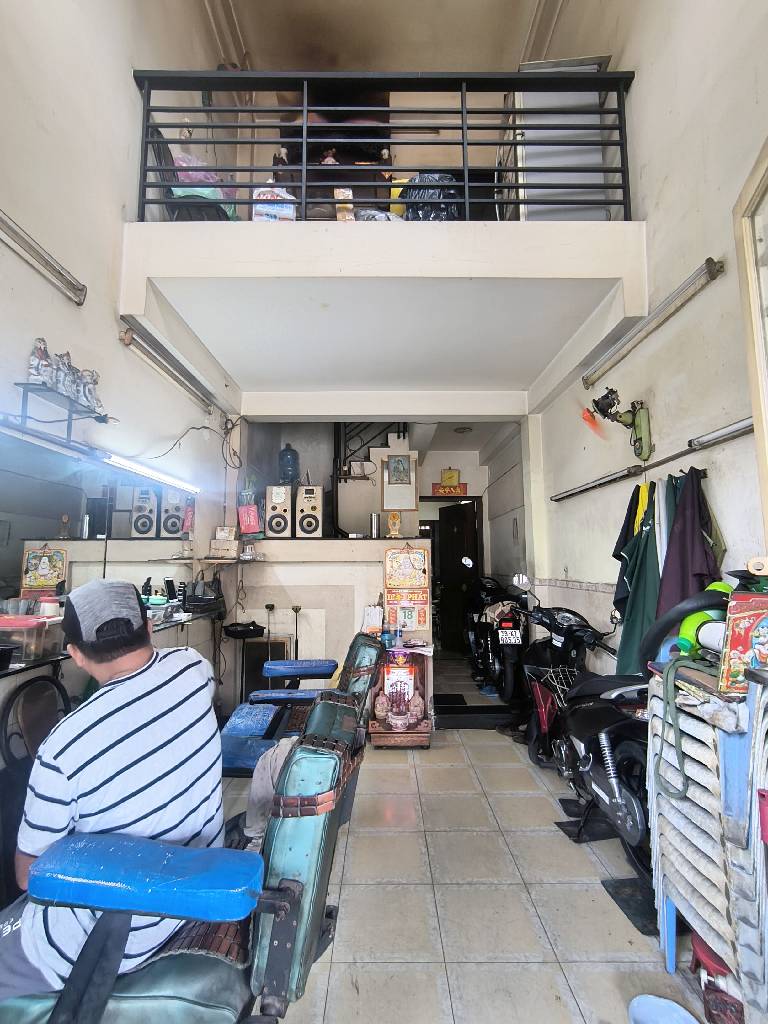 Nhà mặt phố trung tâm Quận 6 giá sốc, cơ hội sở hữu ngay