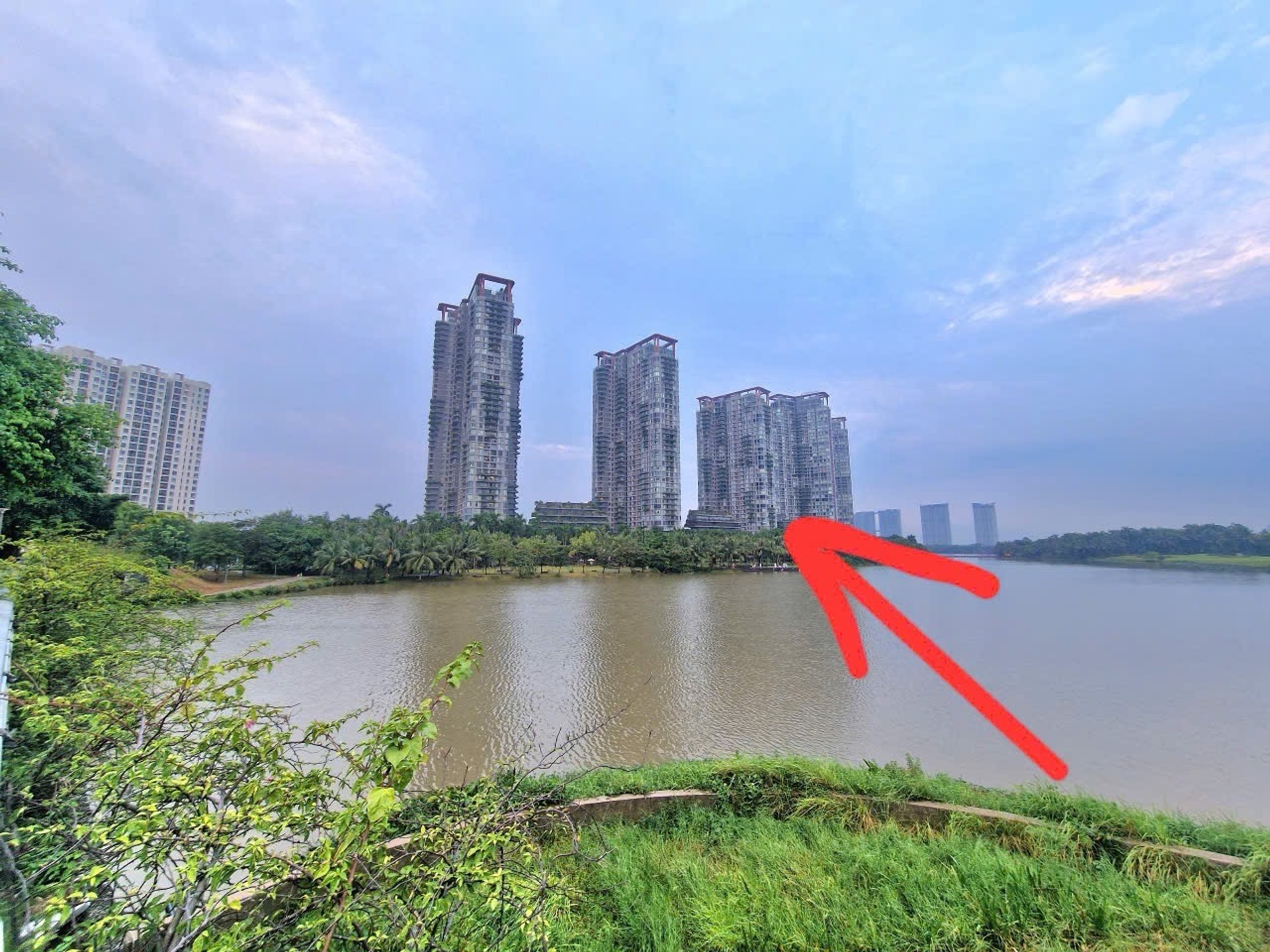 Shophouse 2 Mặt View Công Viên và Bể Bơi tại Ecopark 66.6m2