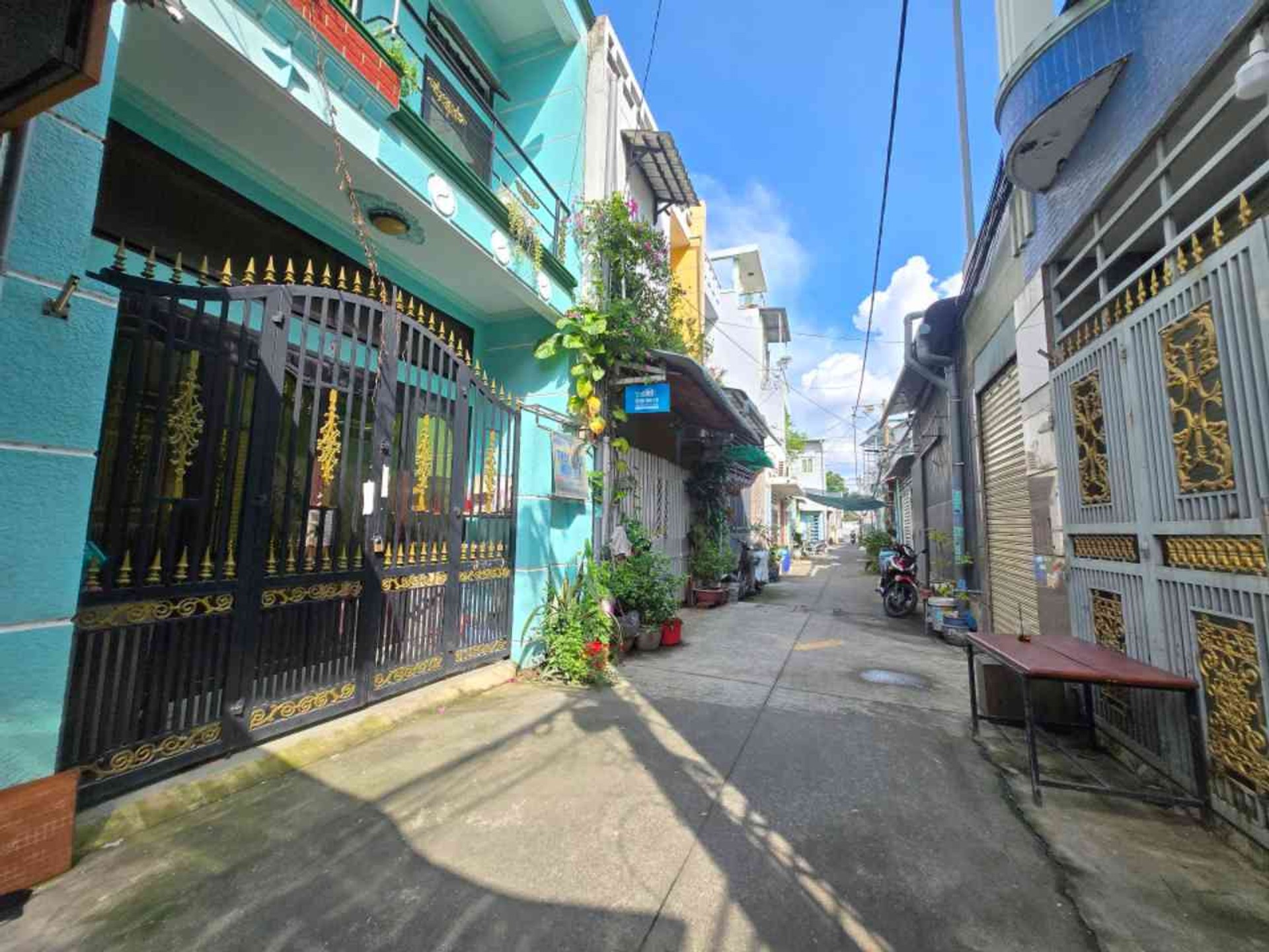 Nhà 3 tầng nhỏ hẻm xe hơi tại Linh Xuân Thủ Đức, giá 2.9 tỷ