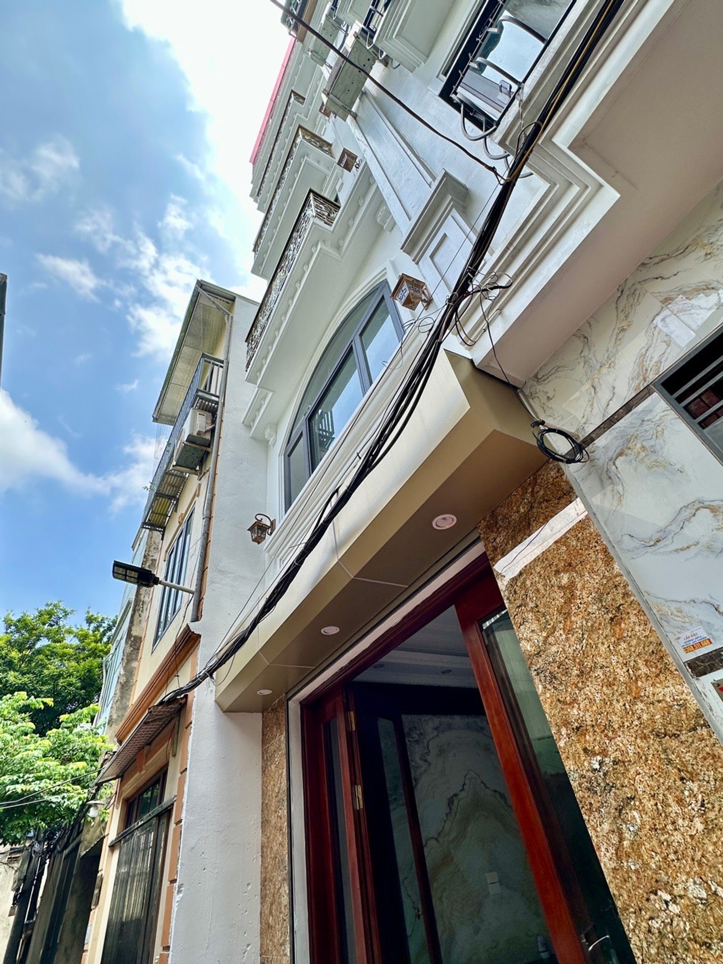BÁN NHÀ ĐẸP PHỐ LĨNH NAM