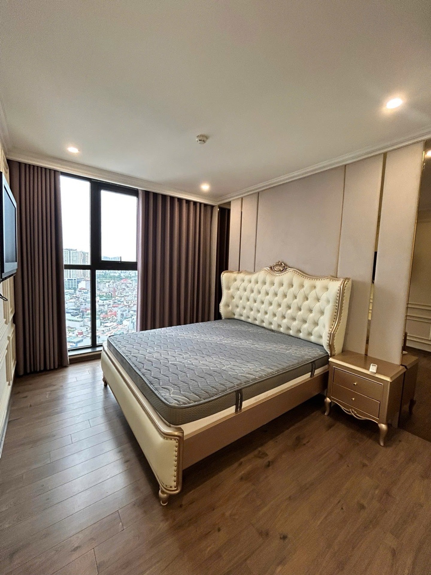 Căn hộ 3 phòng ngủ cao cấp giữa lòng Cầu Giấy
