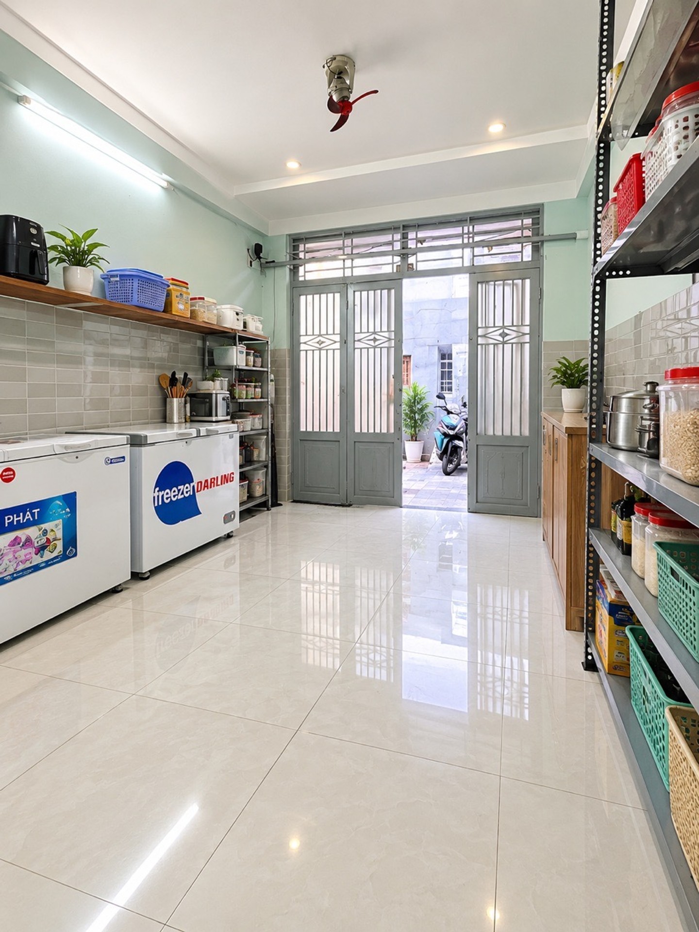 👉QUẬN 11- ĐỘI CUNG $ 3.97 TL
👉24 m2 (3.5 ×7.8)
✨✨ SÁT MẶT TIỀN ĐƯỜNG - 👉NHÀ 2 TẦNG 👉 2 PHÒNG NG