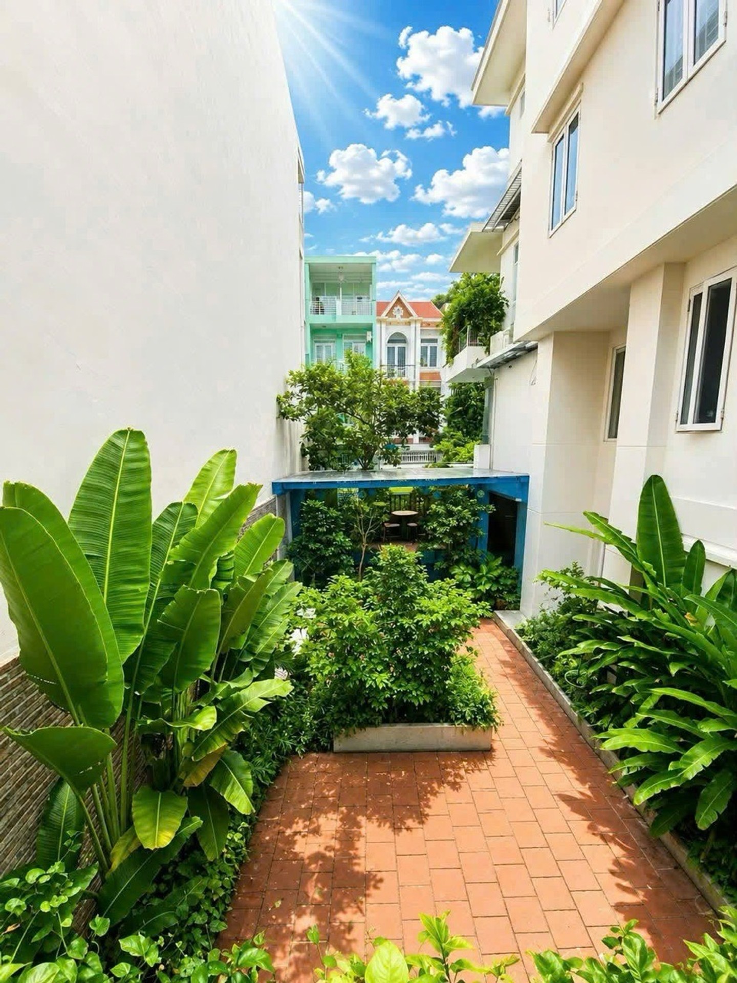 Biệt thự sân vườn 5 tầng khu VIP Nguyễn Văn Khối, diện tích gần 300m² giá 30 tỷ