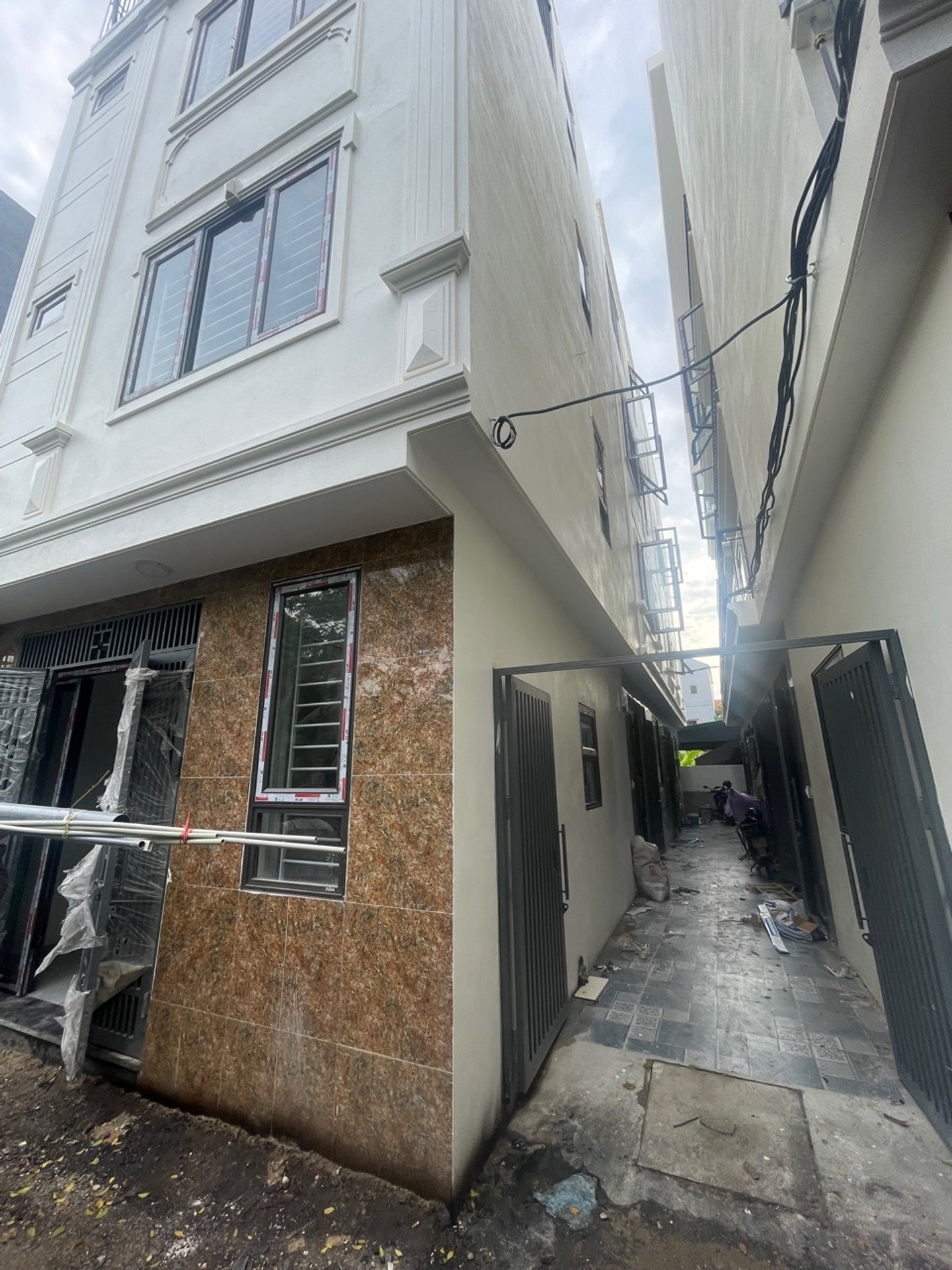 Nhà 4 Tầng Mới Xây Tại Biên Giang - Ô Tô Qua Cửa