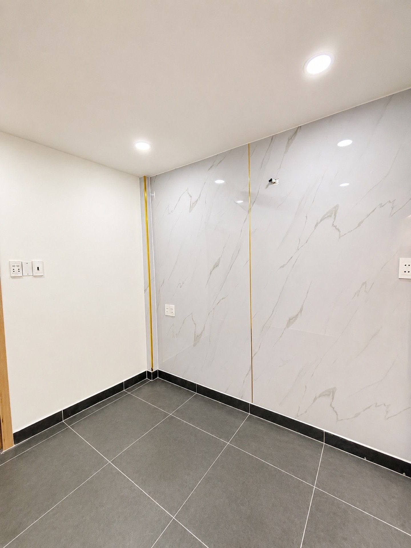 Bán nhà riêng 2 tầng tại phường Hàng Xanh, diện tích 14m², giá 2.68 tỷ đồng