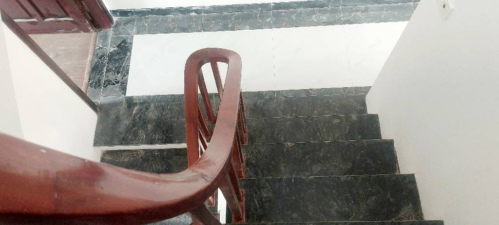 Nhà mặt phố sầm uất, 5 tầng hiện đại, kinh doanh cực đỉnh