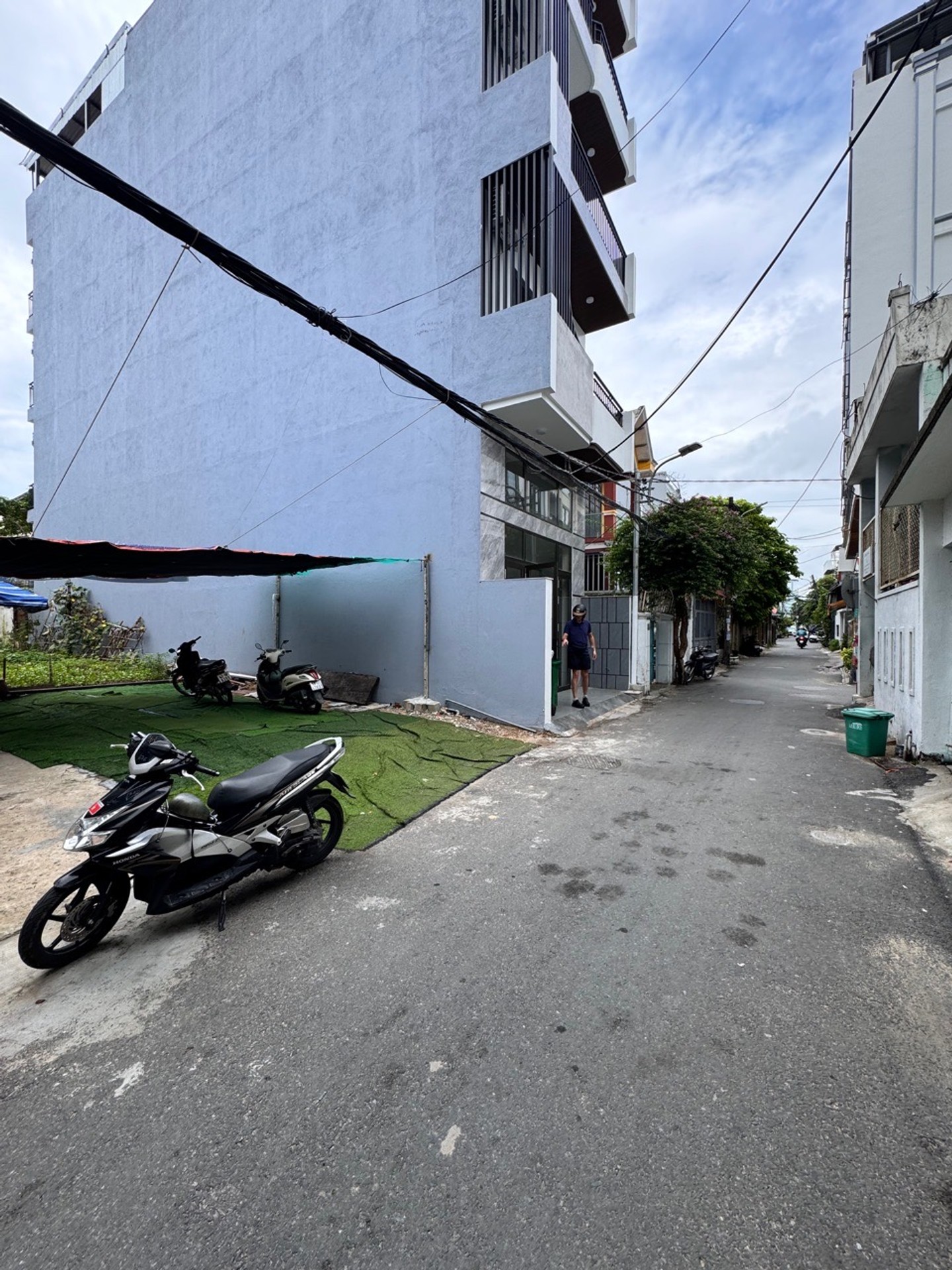 Bán đất xây căn hộ tại phường Mỹ An, diện tích 143m2, mặt tiền 6.5m vuông vức