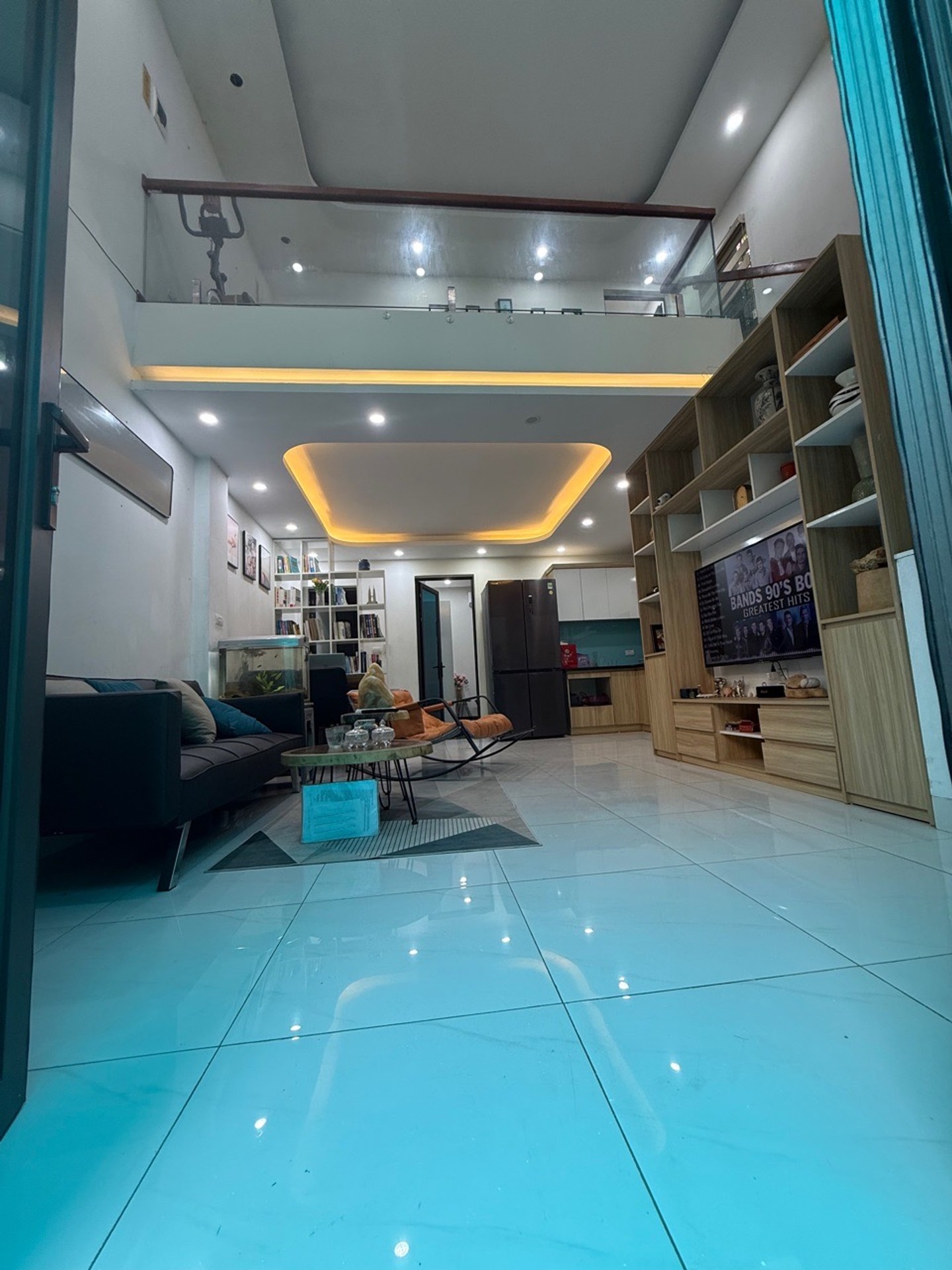 NHÀ ĐẸP - NGÕ THOÁNG - YÊN TĨNH - NỘI THẤT XỊN - CHỈ VIỆC XÁCH VALI VỀ Ở