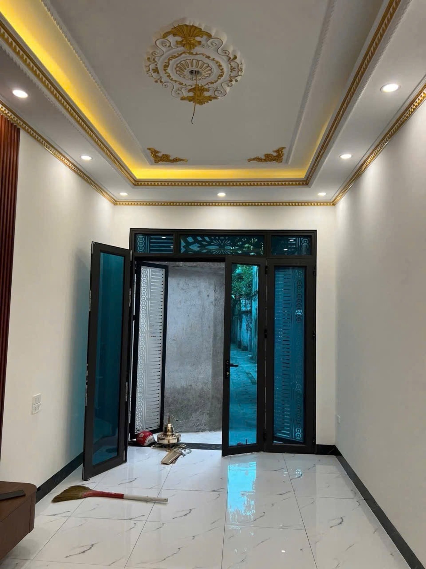 🔥 5 TỶ - NHÀ ĐẸP Ỷ LA – DƯƠNG NỘI – 30 M X 5 TẦNG – Ô TÔ SÁT – DÂN XÂY CHẮC CHẮN