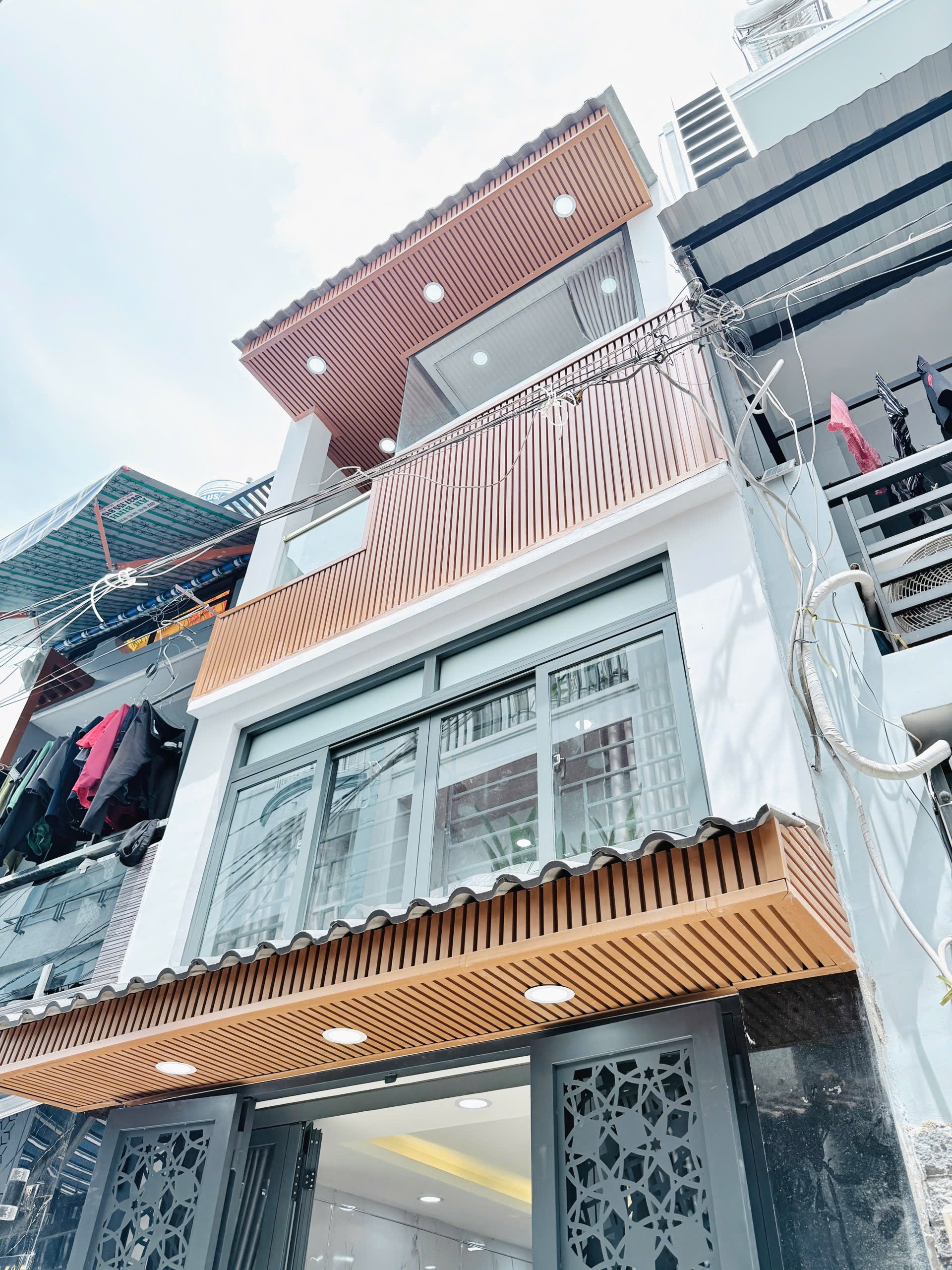 Nhà đẹp gần ubnd p An Hội Đông - 4 phòng