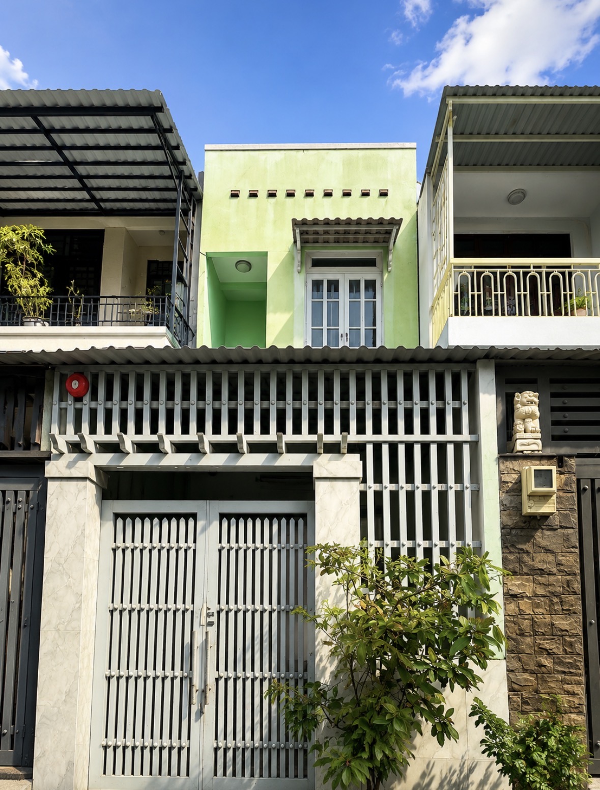 Bán Nhà riêng 2 tầng ngay chợ Gò Vấp