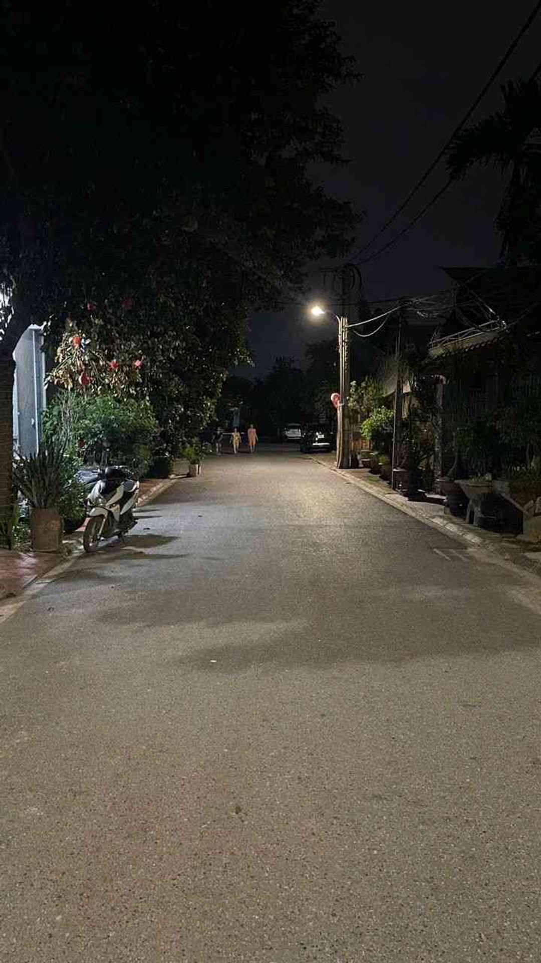 Nhà góc đẹp Gia Lâm, khoẻ khoắn, tặng nội thất xịn