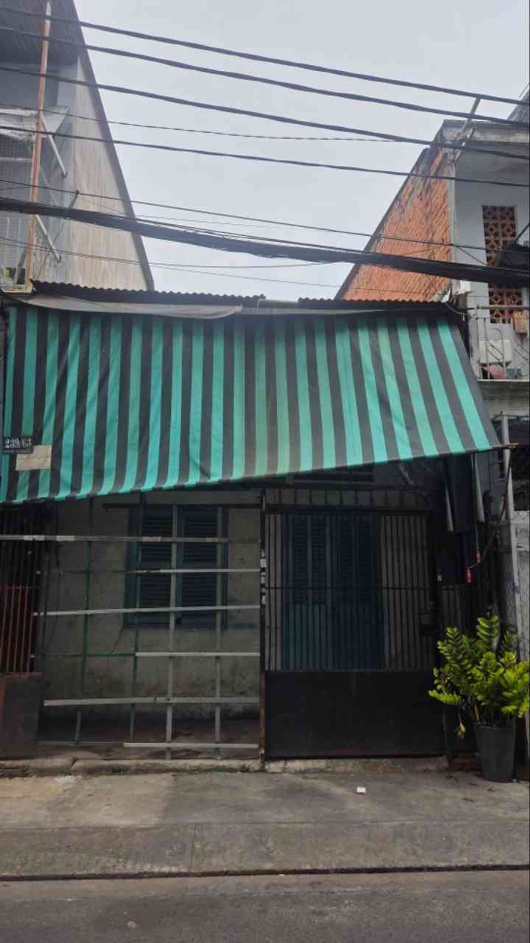 Nhà 2 mặt hẻm kinh doanh phường Tân Phú, diện tích 75m2