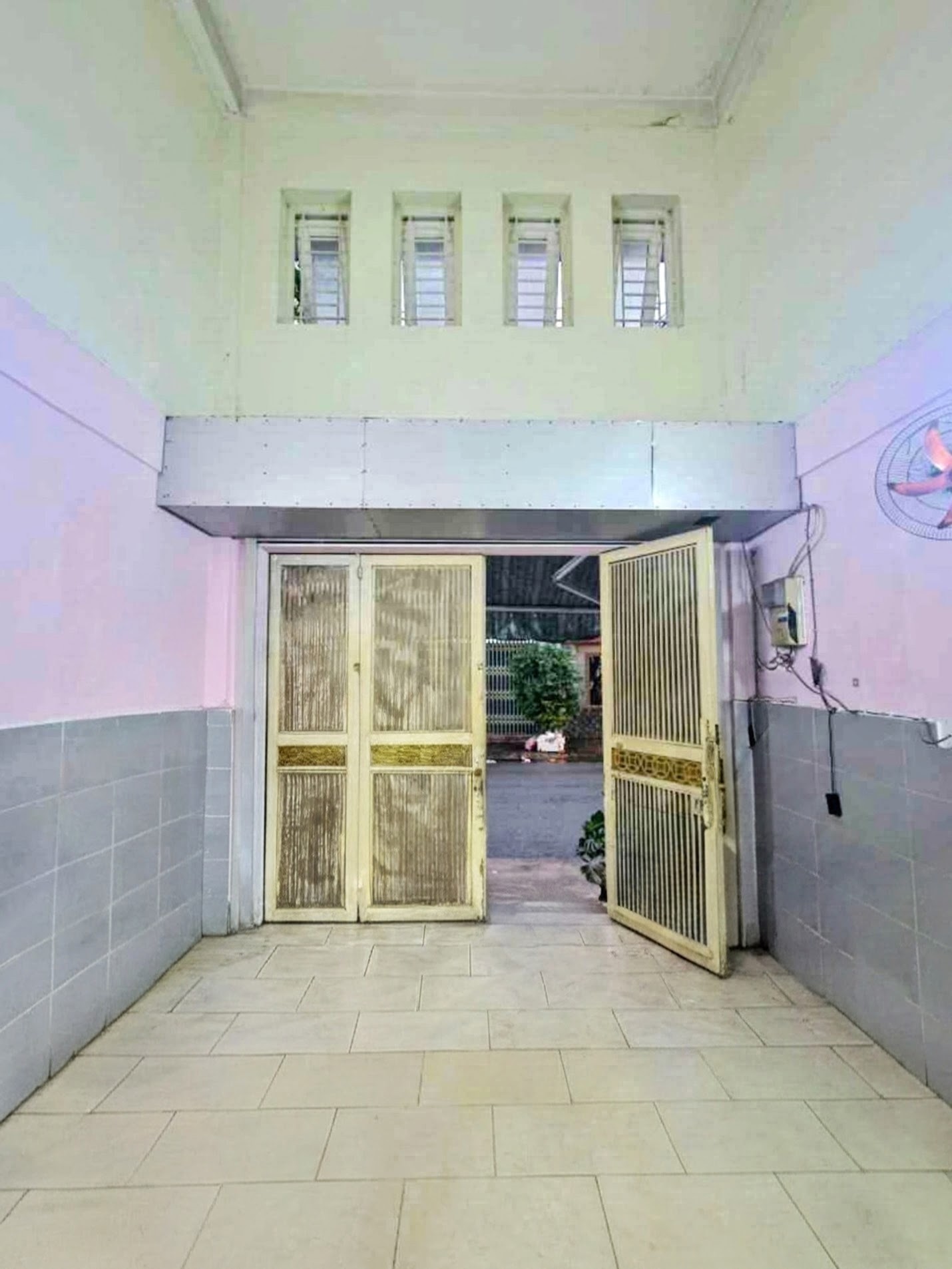 Nhà Tân Bình gần chợ Bà Hoa - Phan Sào Nam, ở ngay - KD đa dạng, ngang 4m - dài 19m - 16 tỷ.