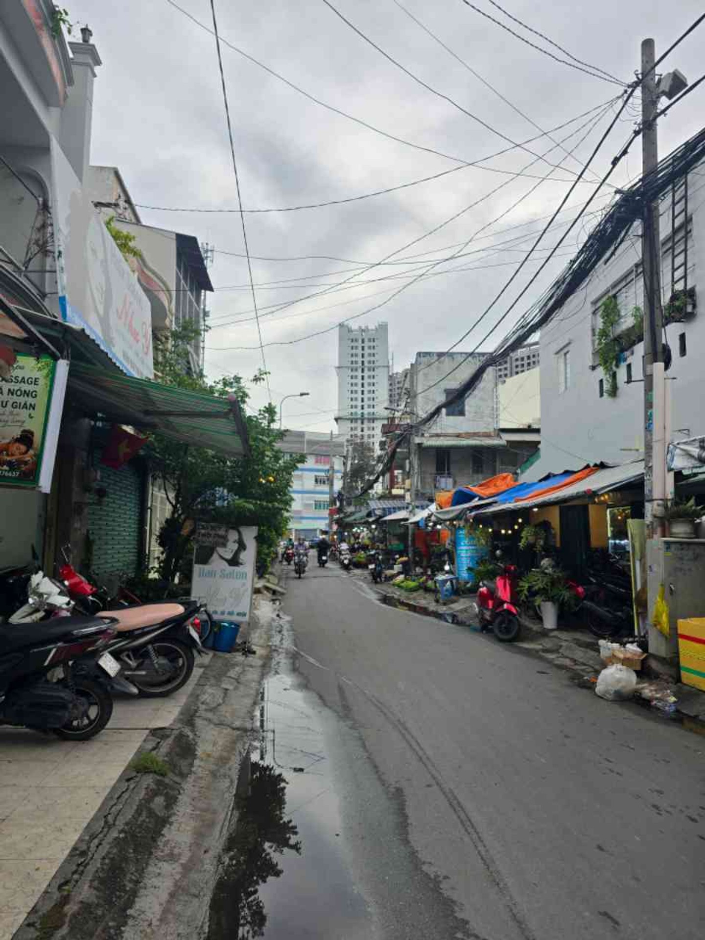 Nhà Bình Tân sổ vuông, hẻm xe hơi, giá tốt khó bỏ lỡ