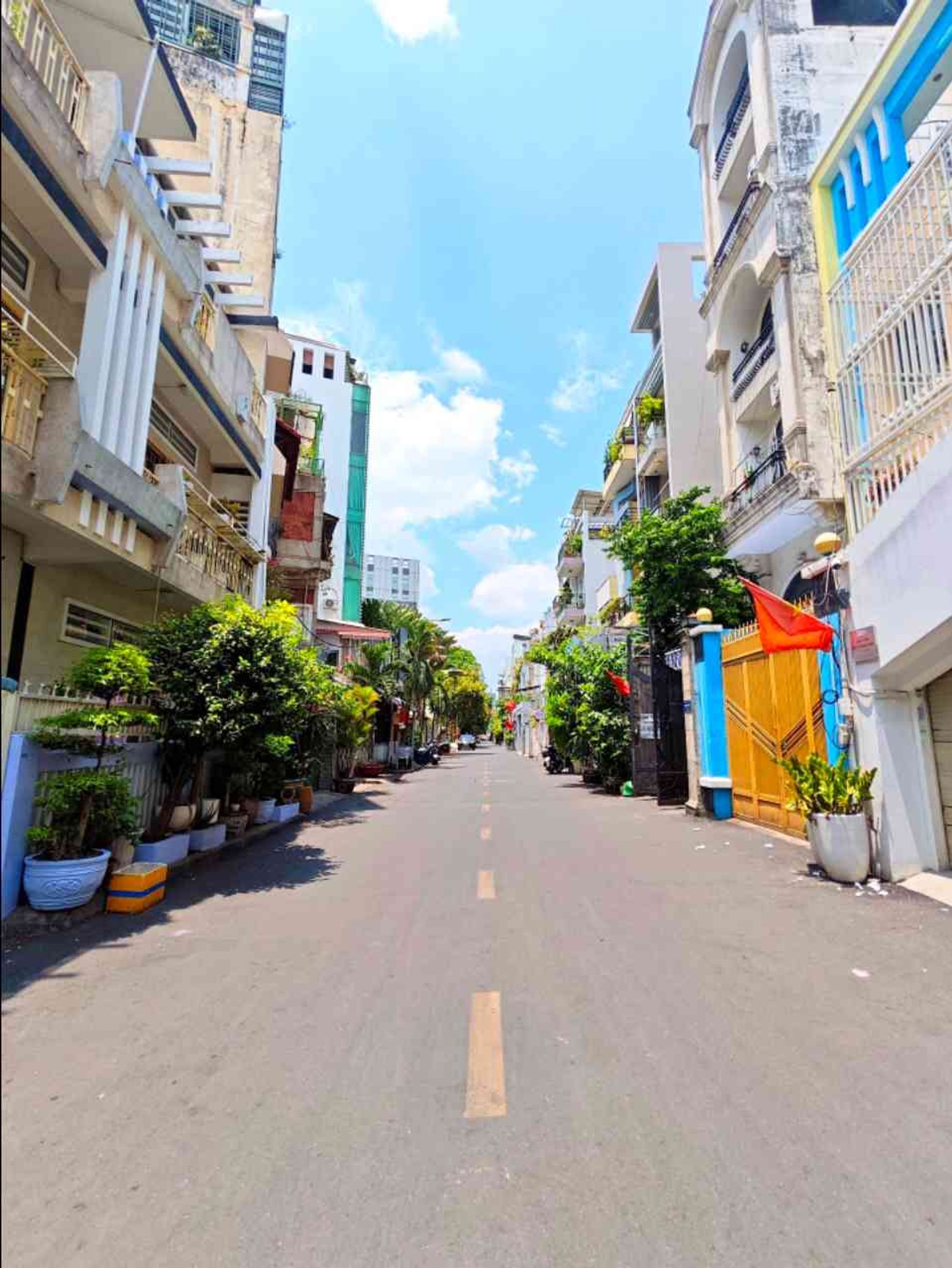 Nhà phố đẳng cấp, hẻm ô tô tại Cư Xá Đô Thành,Q3. thiết kế tinh tế, hiện đại. 5 tầng kiên cố,