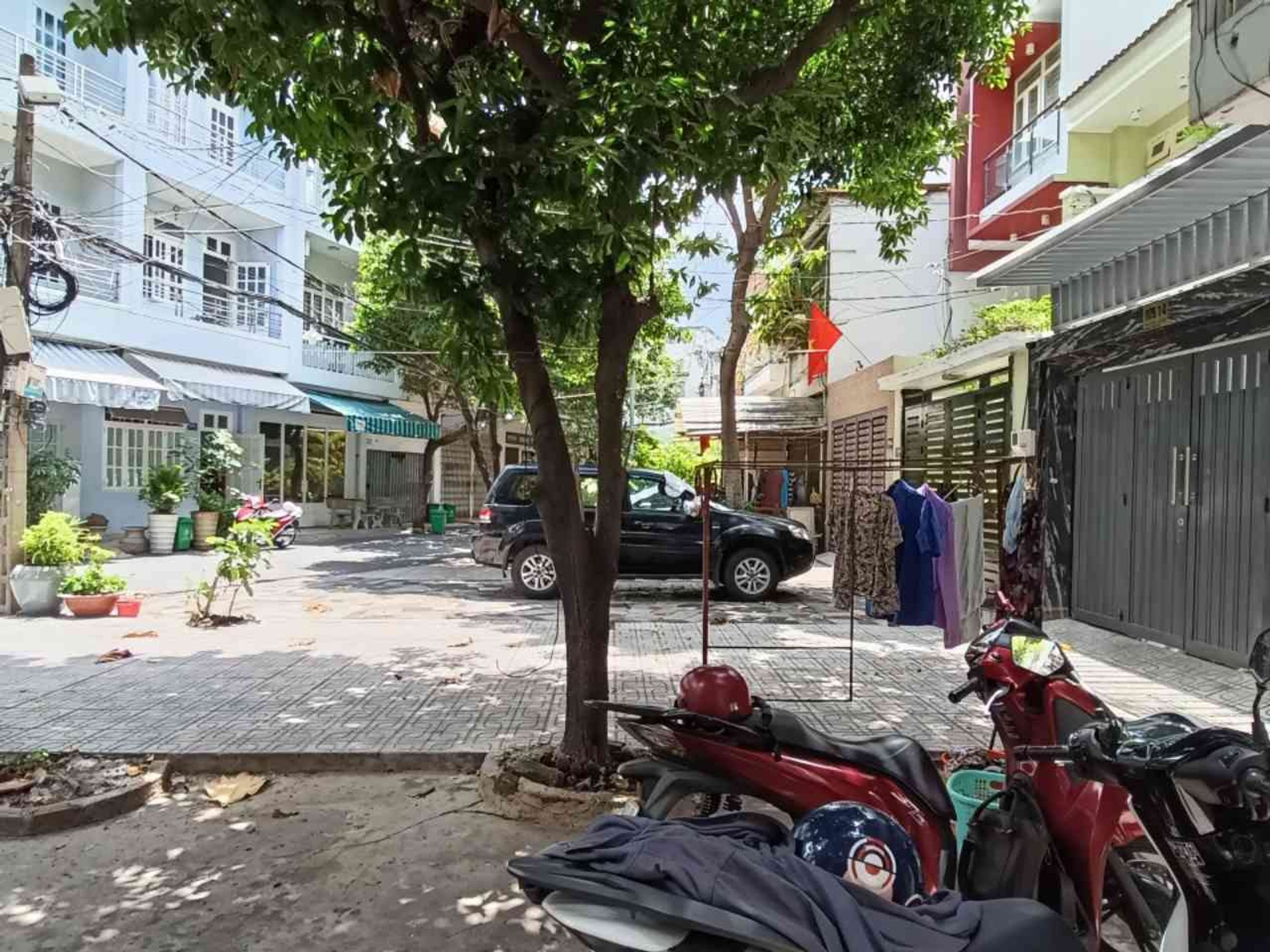 Nhà Mới - Không Gian Rộng Rãi, Sáng Bừng Năng Lượng