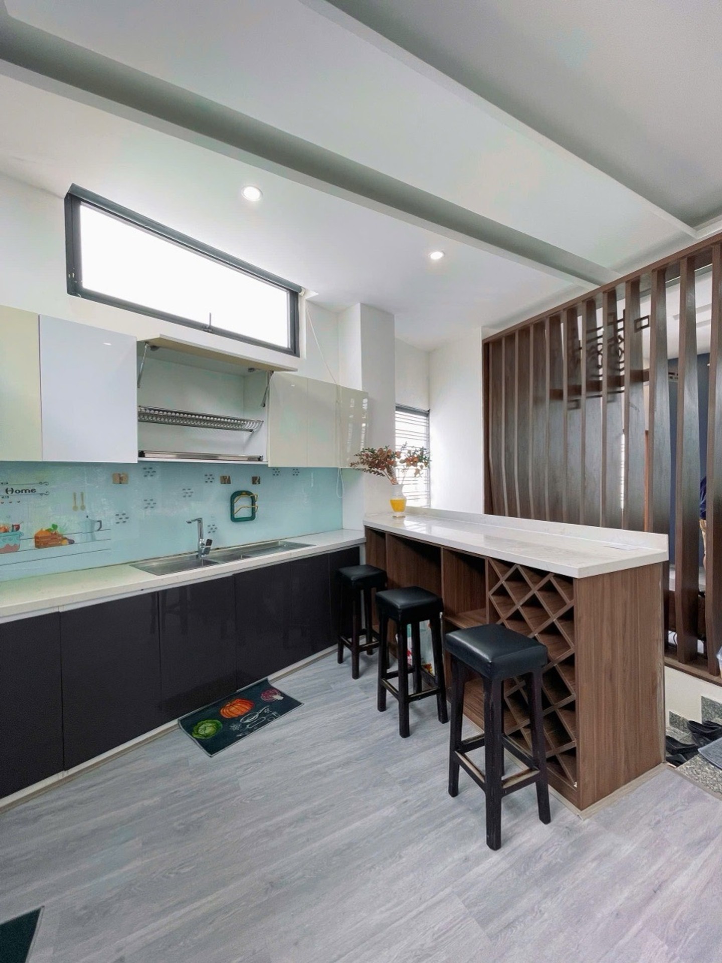 TOÀ CĂN HỘ 3 TẦNG KIỆT Ô TÔ NGUYỄN HỮU THỌ, HOÀ CƯỜNG - GẦN CỔNG SÂN BAY, CẠNH DUY TÂN - DÒNG TIỀN