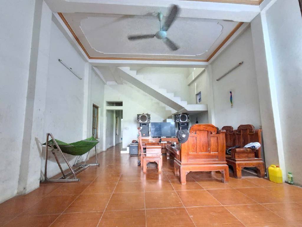 Bán nhà mặt phố 2 tầng tại khu phố Đông Cốc, Bắc Ninh, diện tích 139 m²