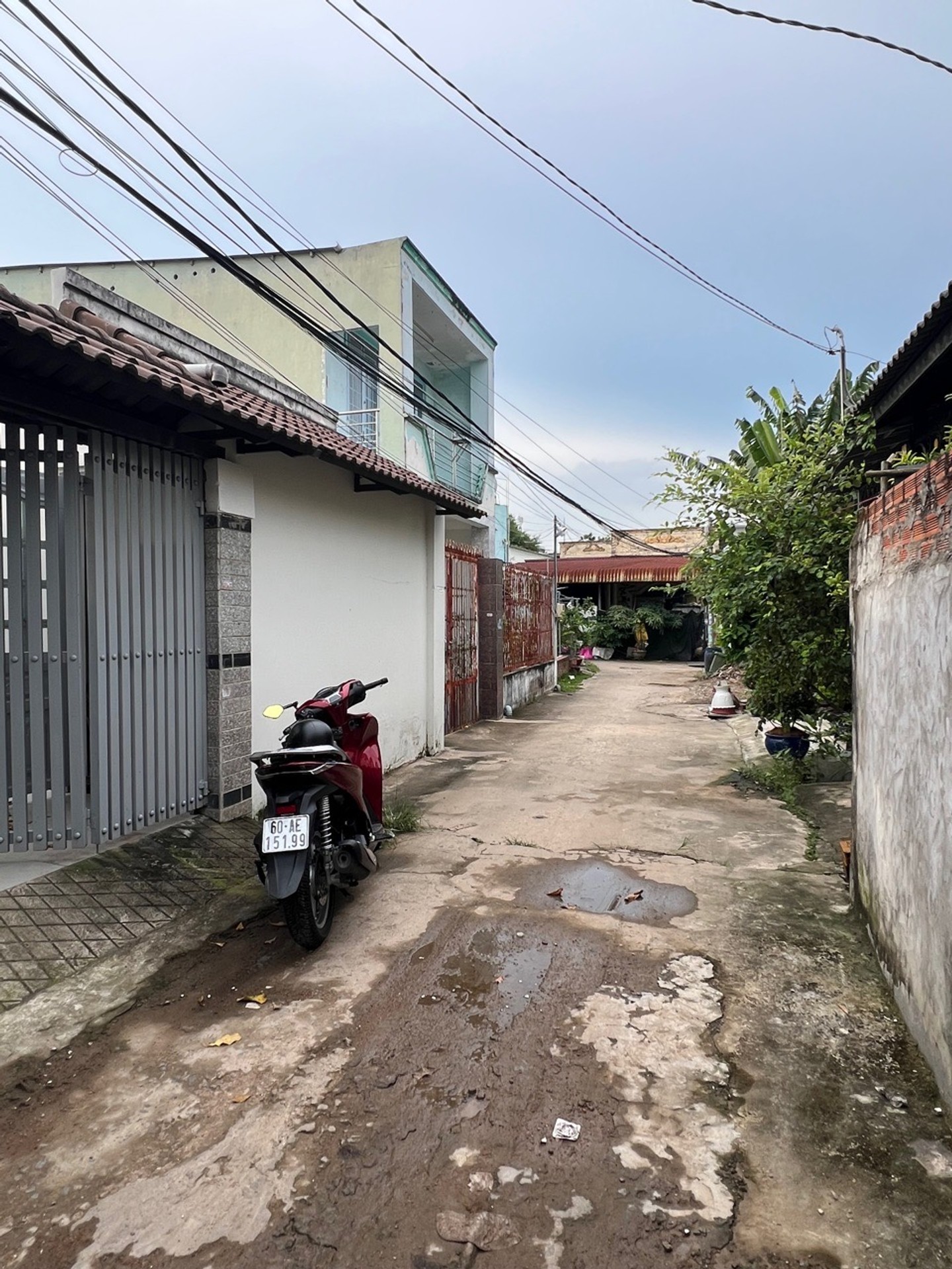 Nhà rộng gần Vinhomes Grand Park, giá chỉ 5,6 tỷ