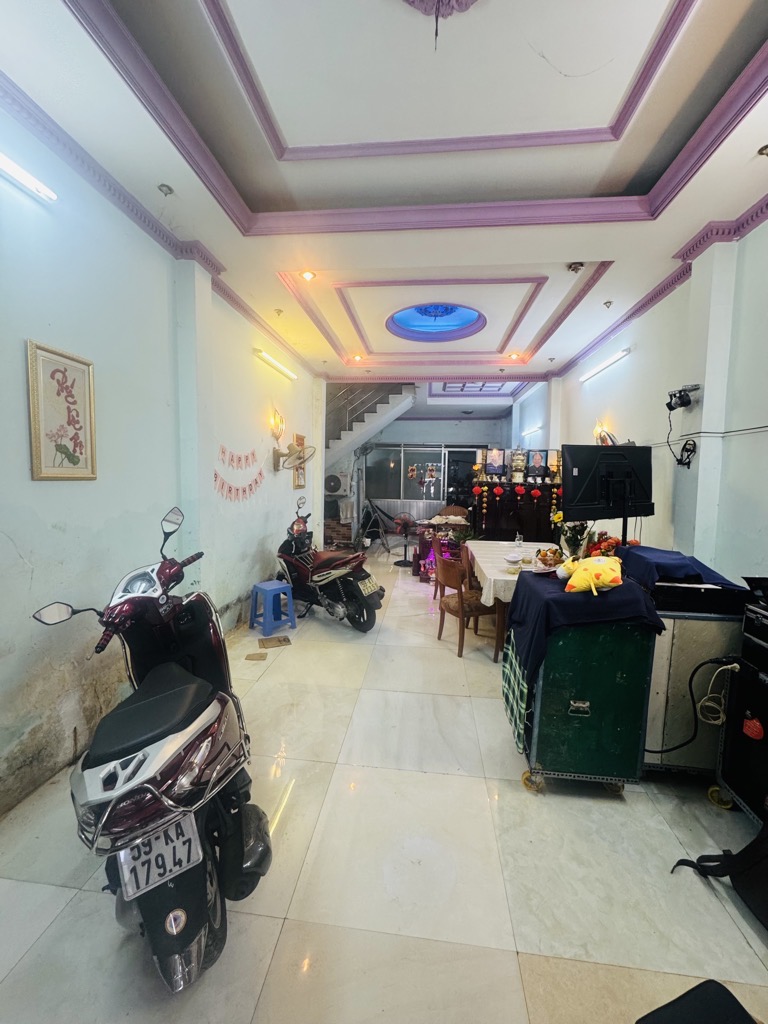 Bán nhà tặng đất 102.6m2 quận 6, hẻm xe tải thông, giá 12.69 tỷ
