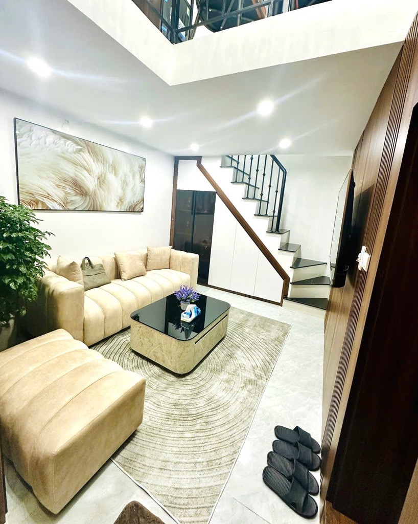 Bán nhà 6 tầng gần mặt phố Tây Sơn, Đống Đa, đầy đủ nội thất