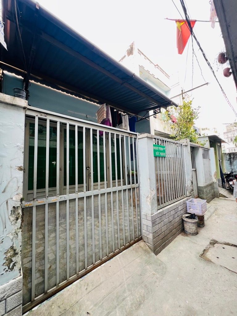 Bán nhà 2 tầng 55m2 hướng Đông Nam tại Thới An, giá 3.99 tỷ