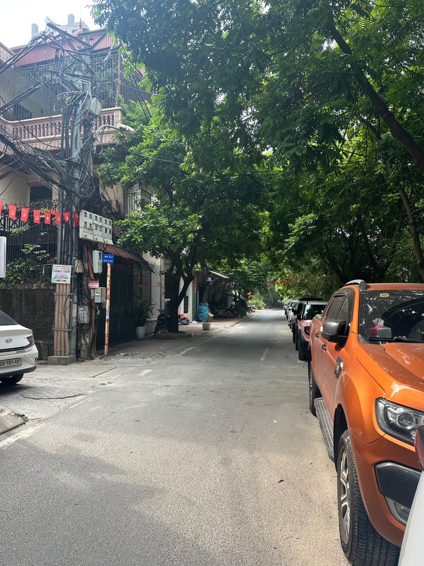 Bán chung cư 6 tầng thang máy ngay cạnh Bách Kinh Xây, 15m ra ô tô tránh.