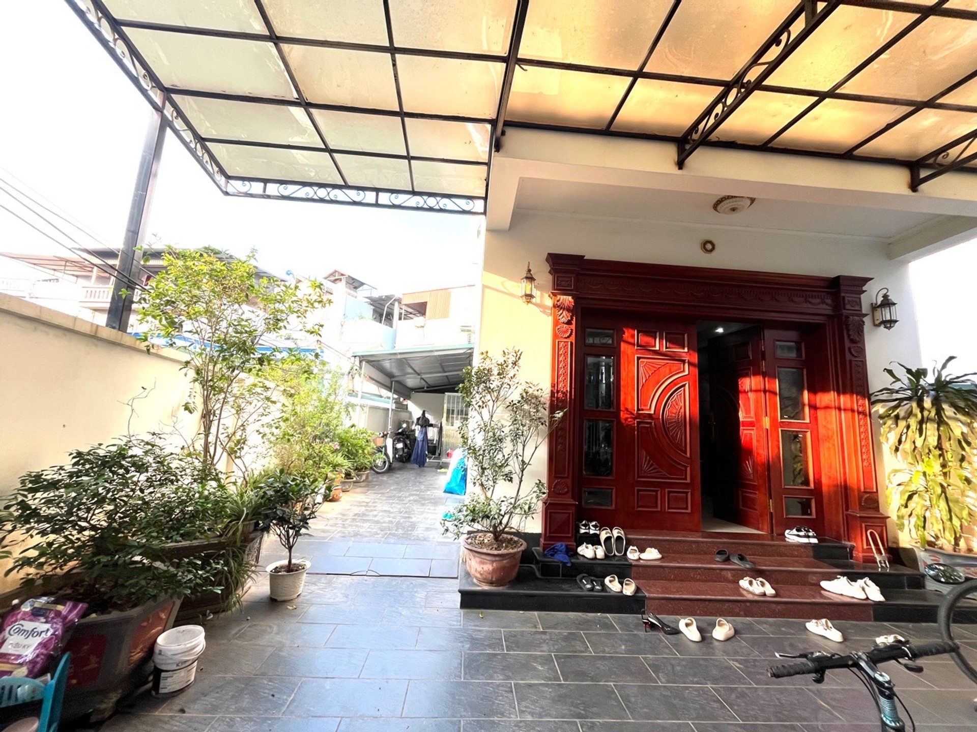 Biệt thự hiện đại ba tầng tại Cổ Bi với không gian sống đẳng cấp