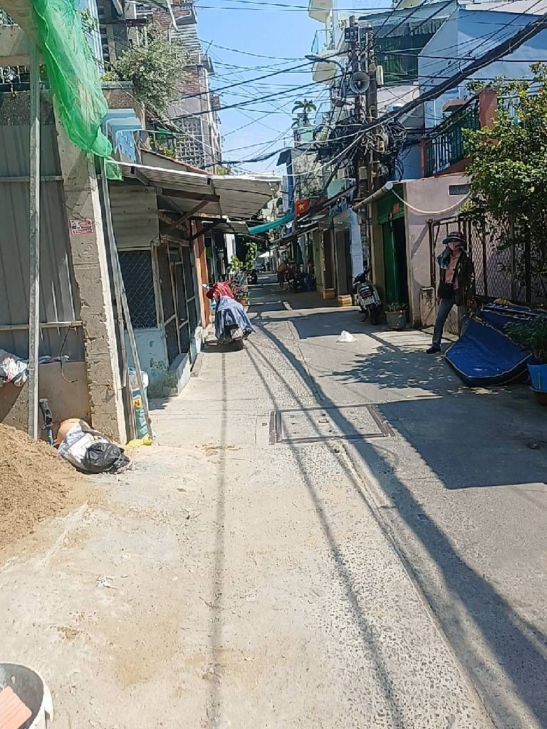 Nhà lô góc 2 tầng 54m² tại Bình Phú, Quận 6 giá 6.28 tỷ