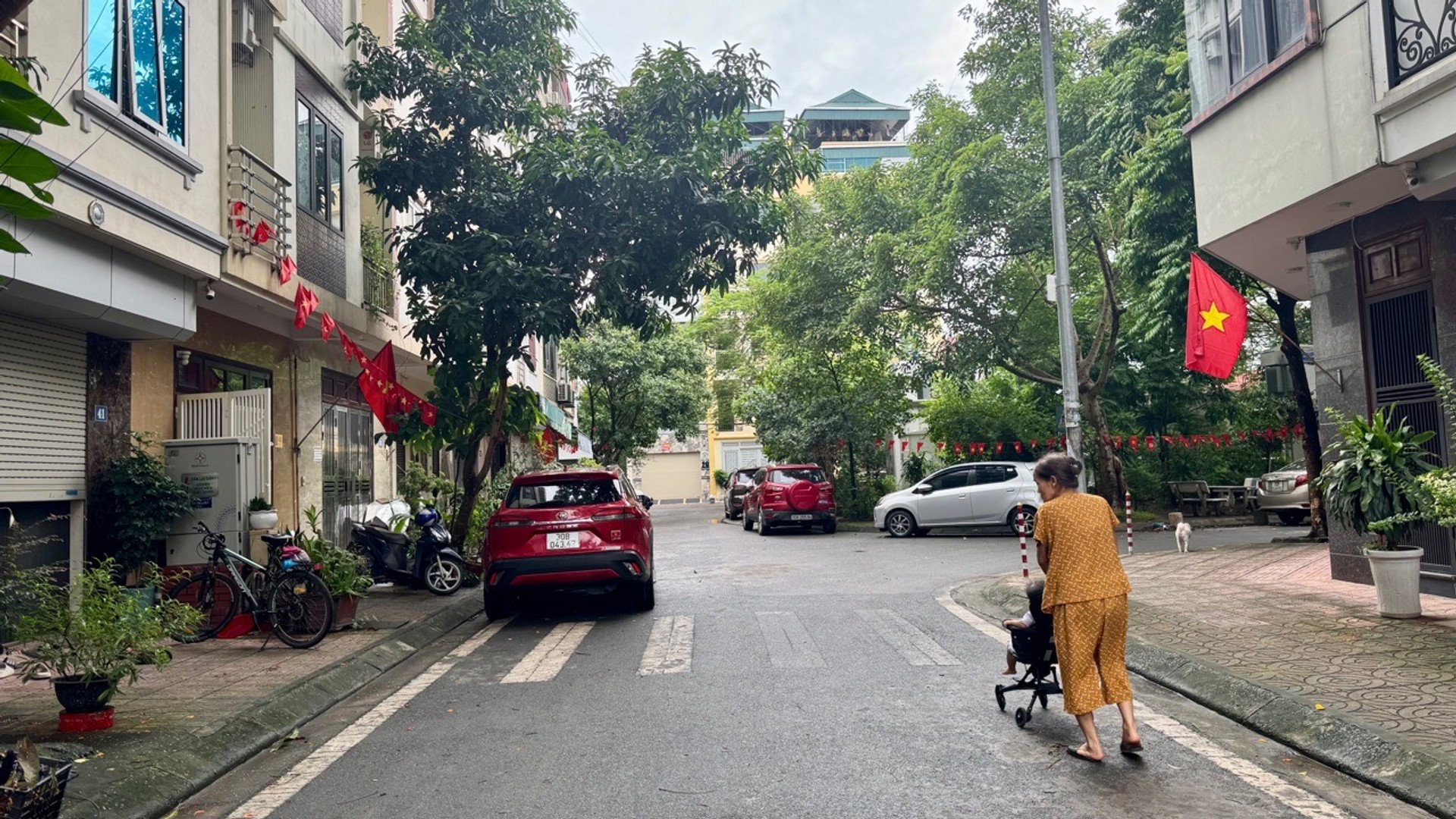Cơ hội hiếm tại Tái định cư Thạch Bàn, nhà 3 tầng giá giảm sâu