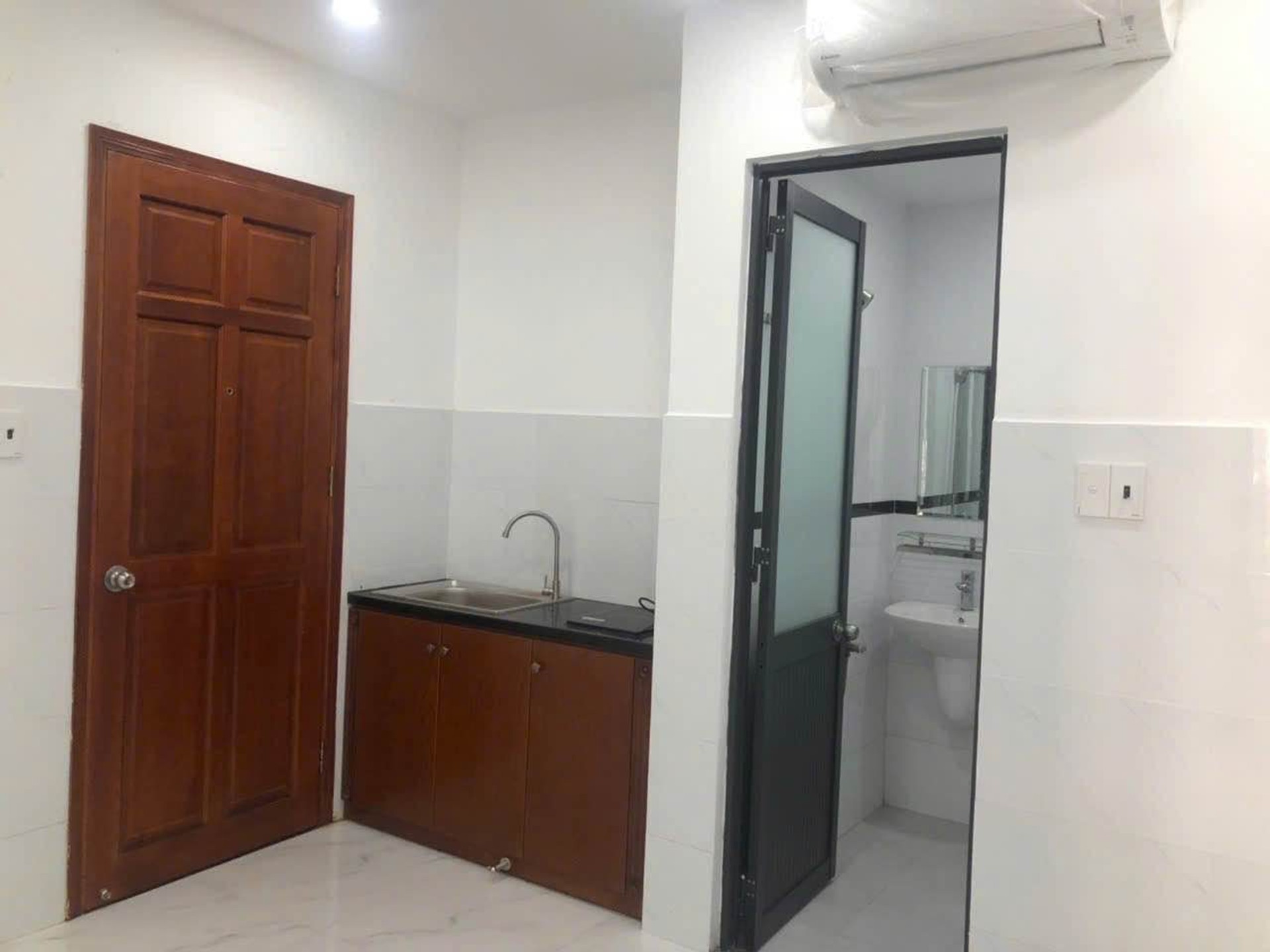 Bán nhà trọ 4 tầng 9 phòng tại phường Phú Trung, Tân Phú