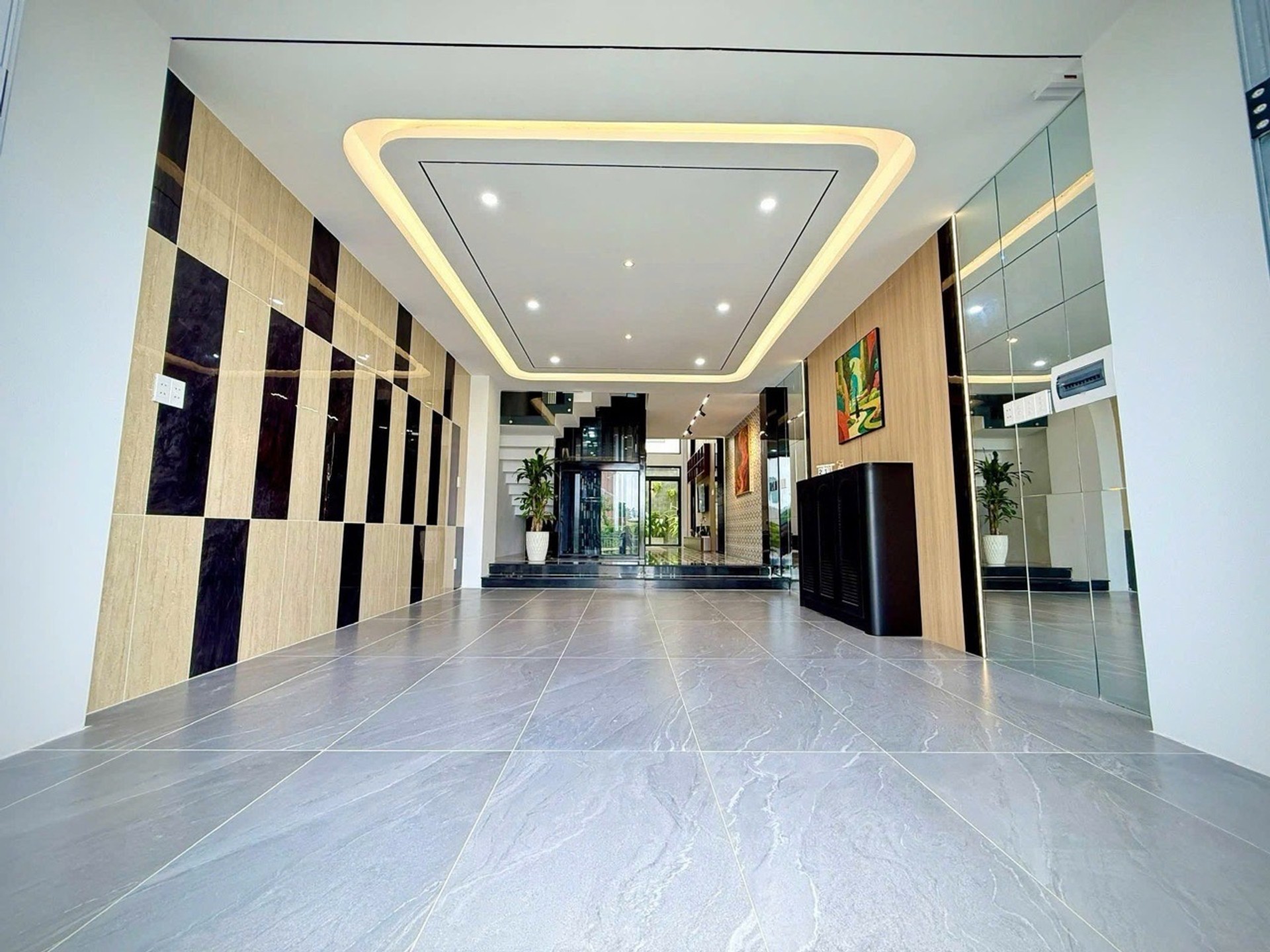 Nhà phố 5 tầng hiện đại tại Phường Thới An, 75m2, giá 8.35 tỷ