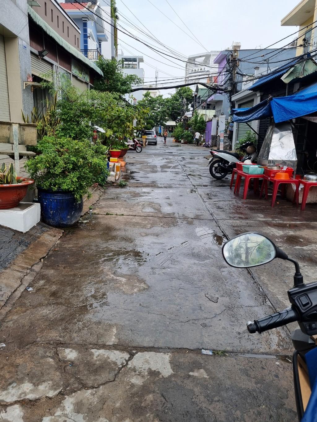 Bán biệt thự 3 tầng Võ Văn Kiệt mặt tiền rộng 6m dài 23m tại phường 16, Quận 8