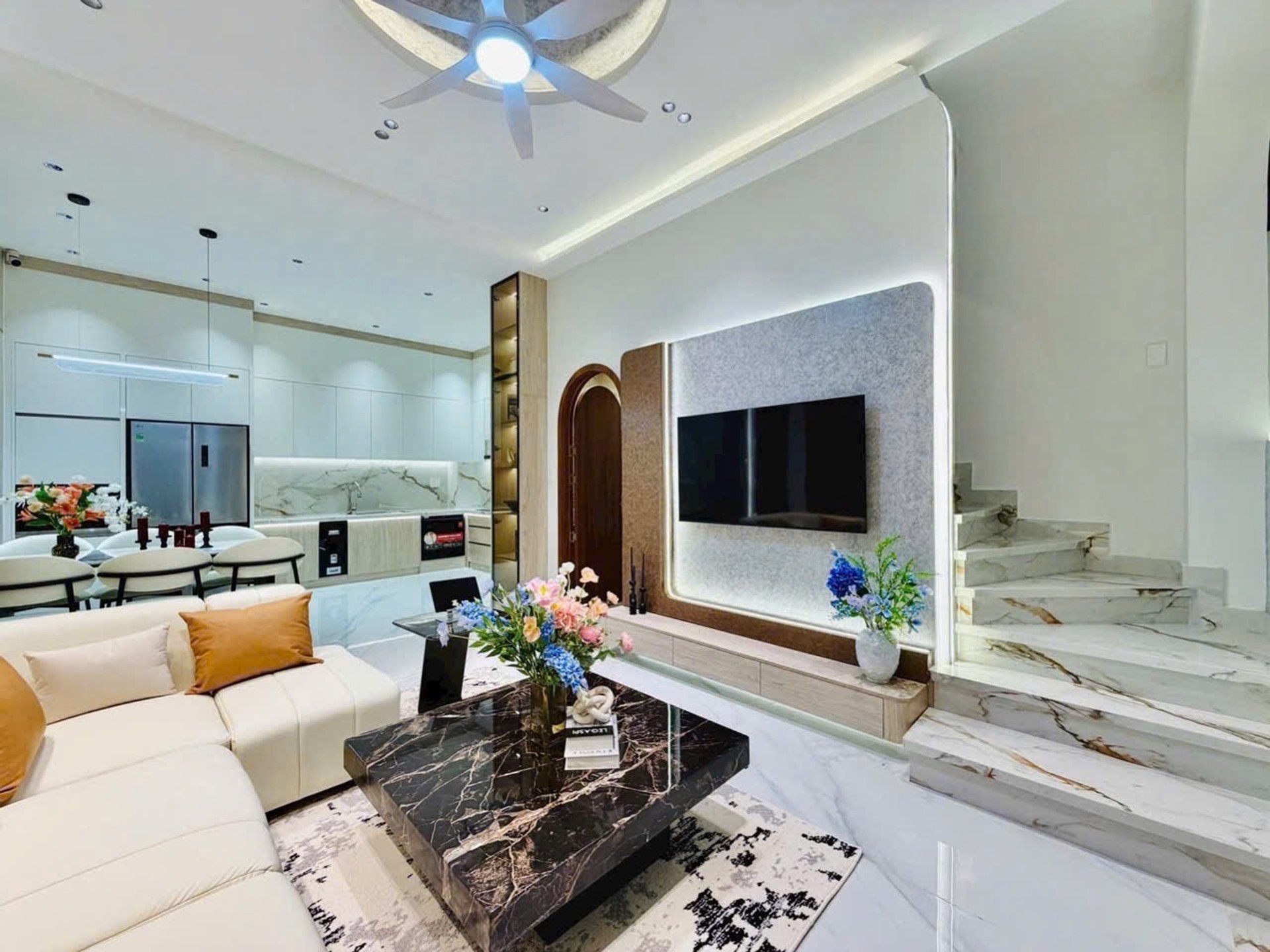 Nhà 4 tầng hẻm xe hơi rộng gần 5m ở Gò Vấp, 47m2 giá 7.39 tỷ