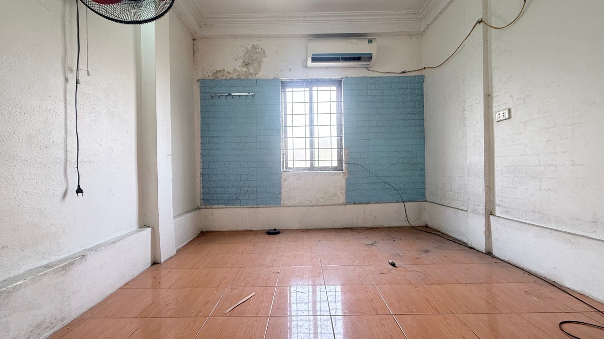 Nhà mặt phố Nguyễn Văn Trỗi giá chỉ hơn 3 tỷ - Cơ hội hiếm có