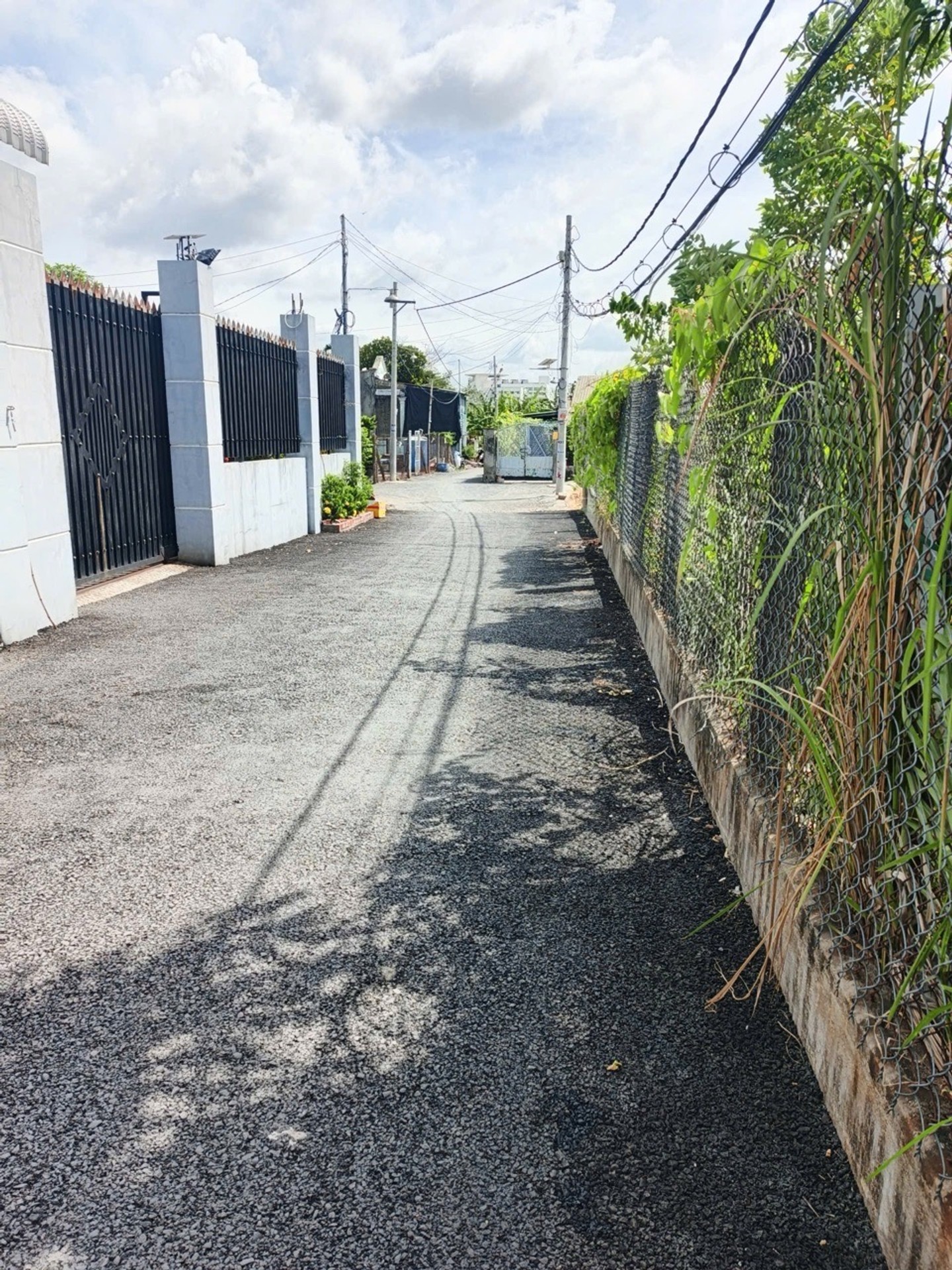 Bán nhà đường An Phú Đông 27, phường An Phú Đông, Q12, Dt 80m², Hẻm ôtô, 3,4tỷ
