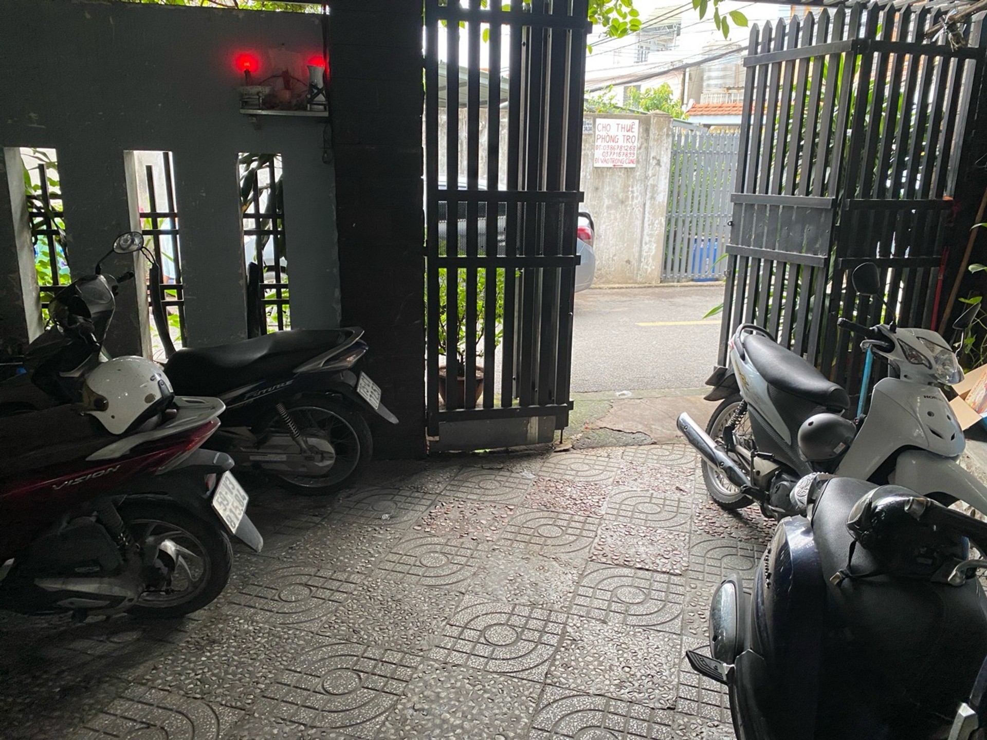 Nhà 2 tầng 177,6m2, 3 phòng ngủ, hẻm rộng Bình Chiểu, giá 7,5 tỷ